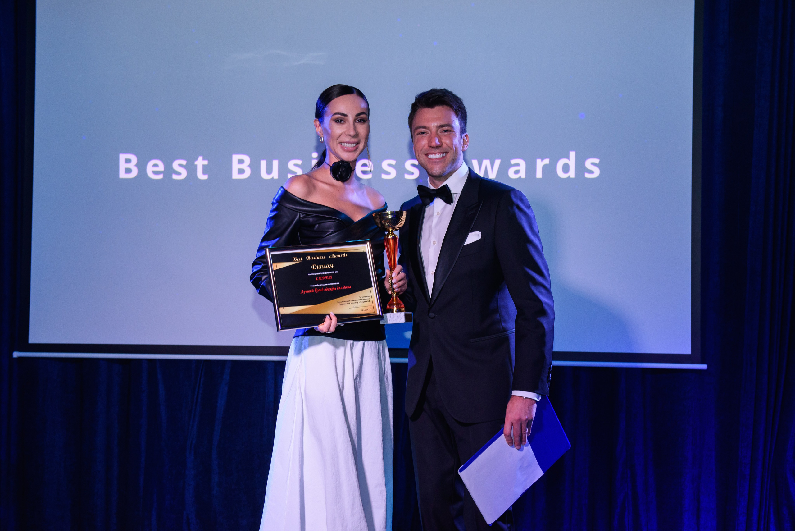 Личный фотограф на бизнес-церемонию, ресторан Caspian. Бренд-фотограф для экспертов и блогеров в Москве Влада Горбовская