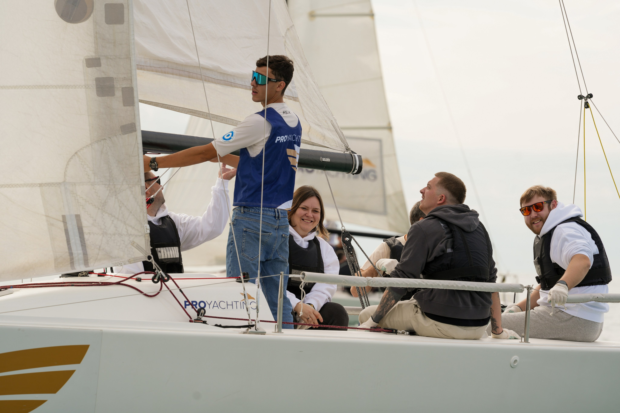 Яхтенная регата для компании Агрегатка. Репортажный фотограф в Красной Поляне и Сочи Павлюченко Екатерина