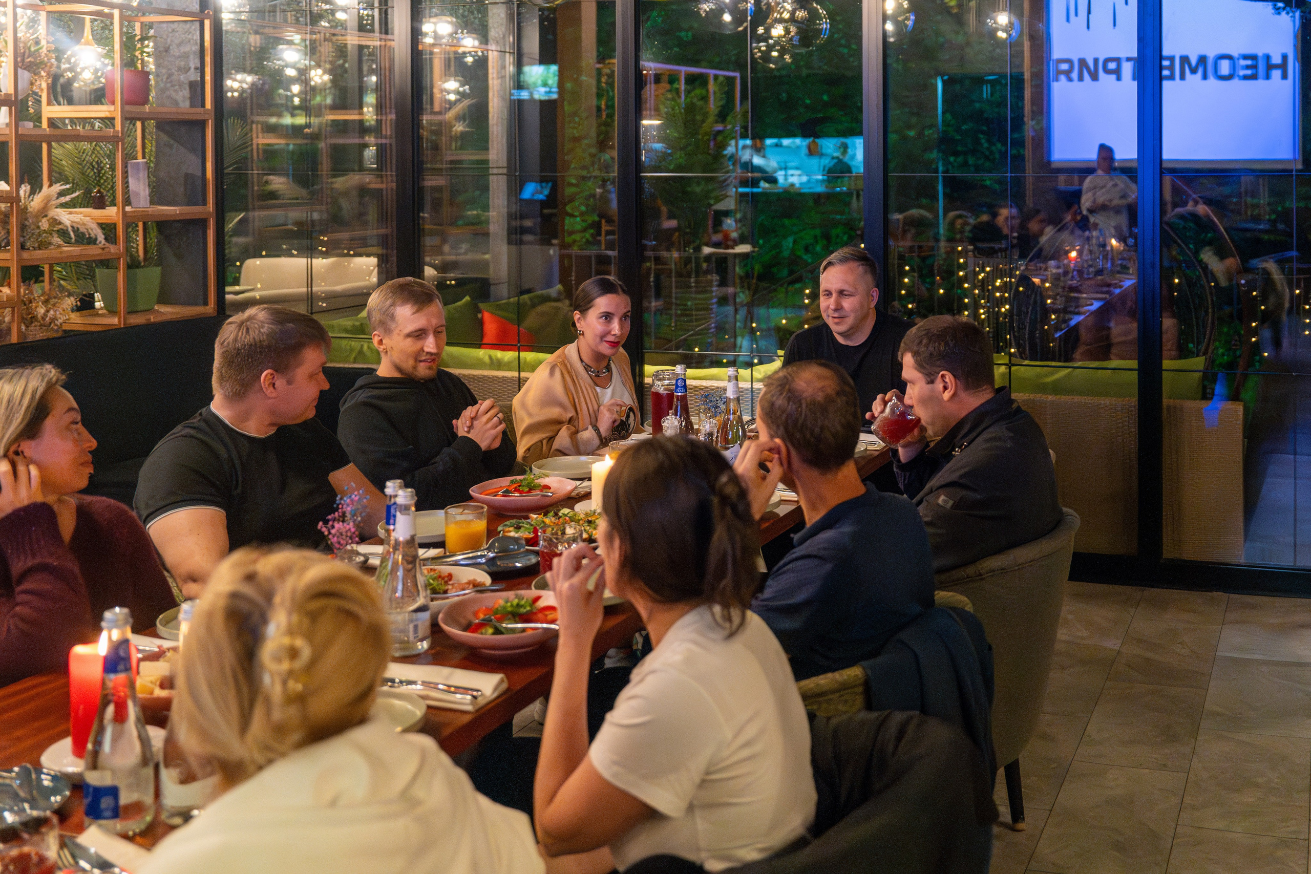 MICE меоприятие на курорте Красная Поляна для компании «Неометрия''. Репортажный фотограф в Красной Поляне и Сочи Павлюченко Екатерина