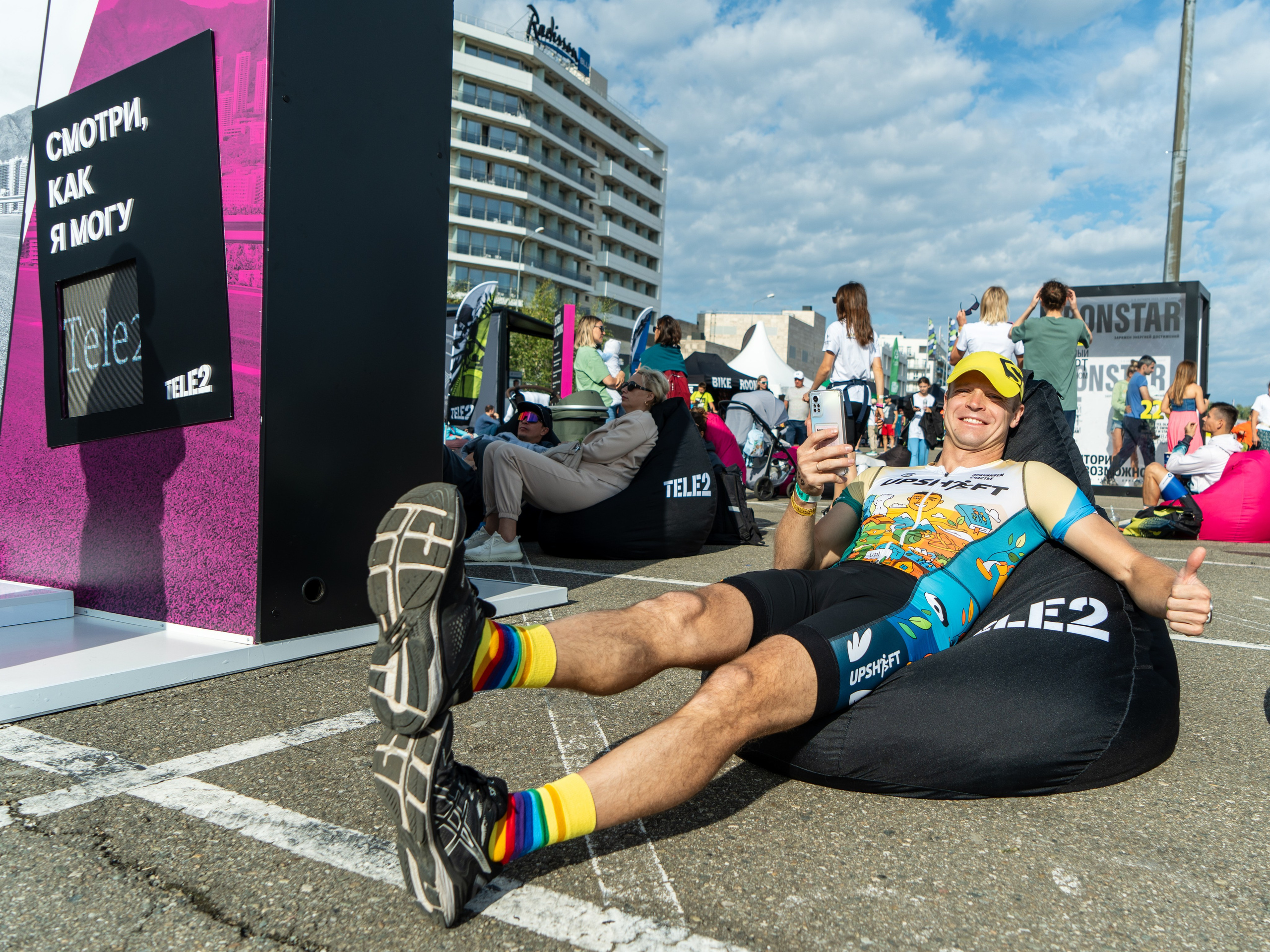 Фотоотчет партнерской интеграции для компании TELE2 на фестивале Ironstar. Репортажный фотограф в Красной Поляне и Сочи Павлюченко Екатерина