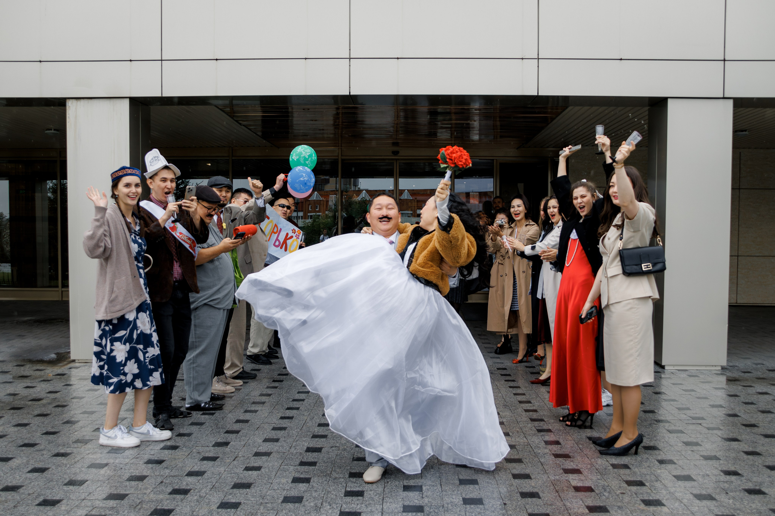 КОРОТКО И ЯСНО — ГОРЬКО!. Свадебный фотограф в Иркутске Бобылев Никита