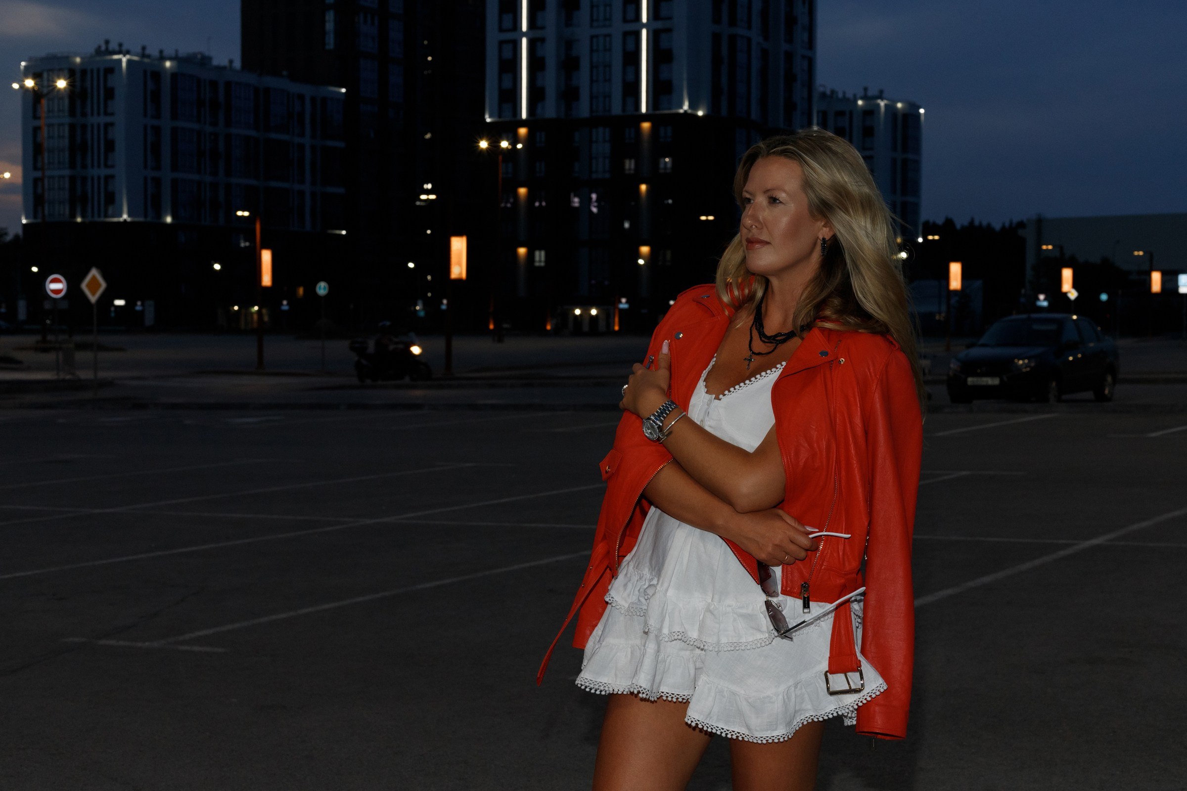 Ночная серия. Вспышка. Наталья. Евгения. Июнь 2025. Фотограф Пермь. Свадьбы. Семья и дети, школа, д. сад. Фотокниги