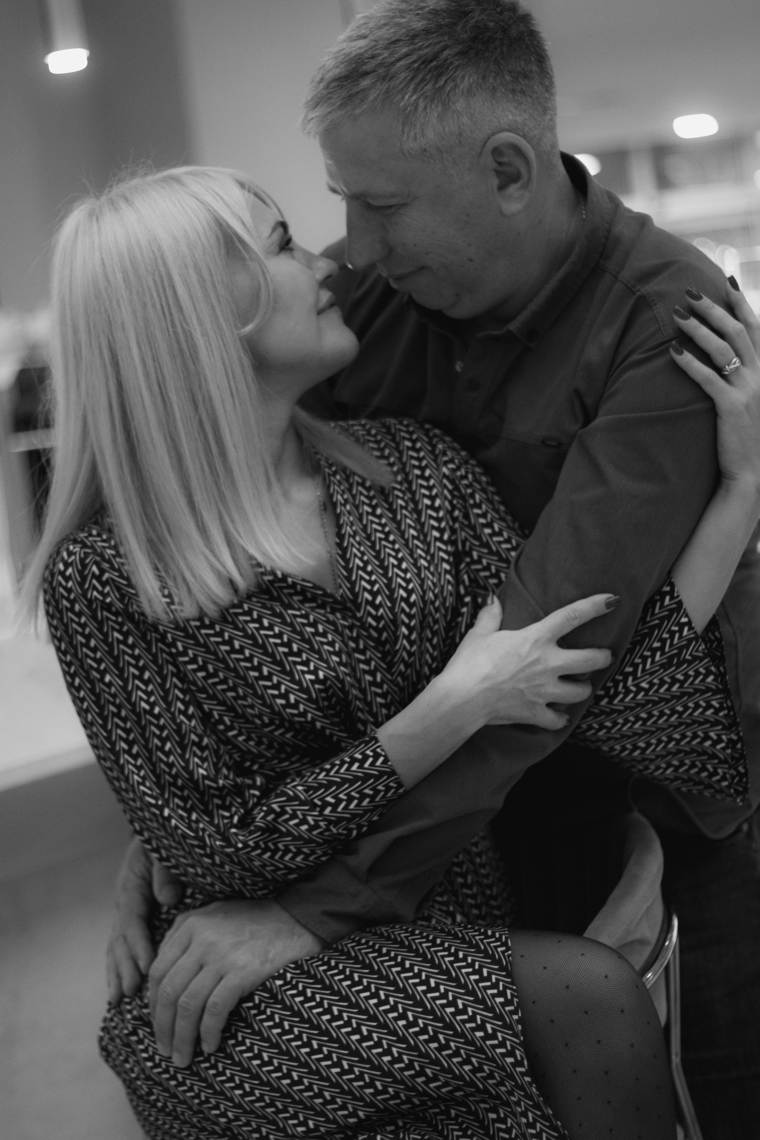 «Парящие чувства». Уличный фотограф Города N