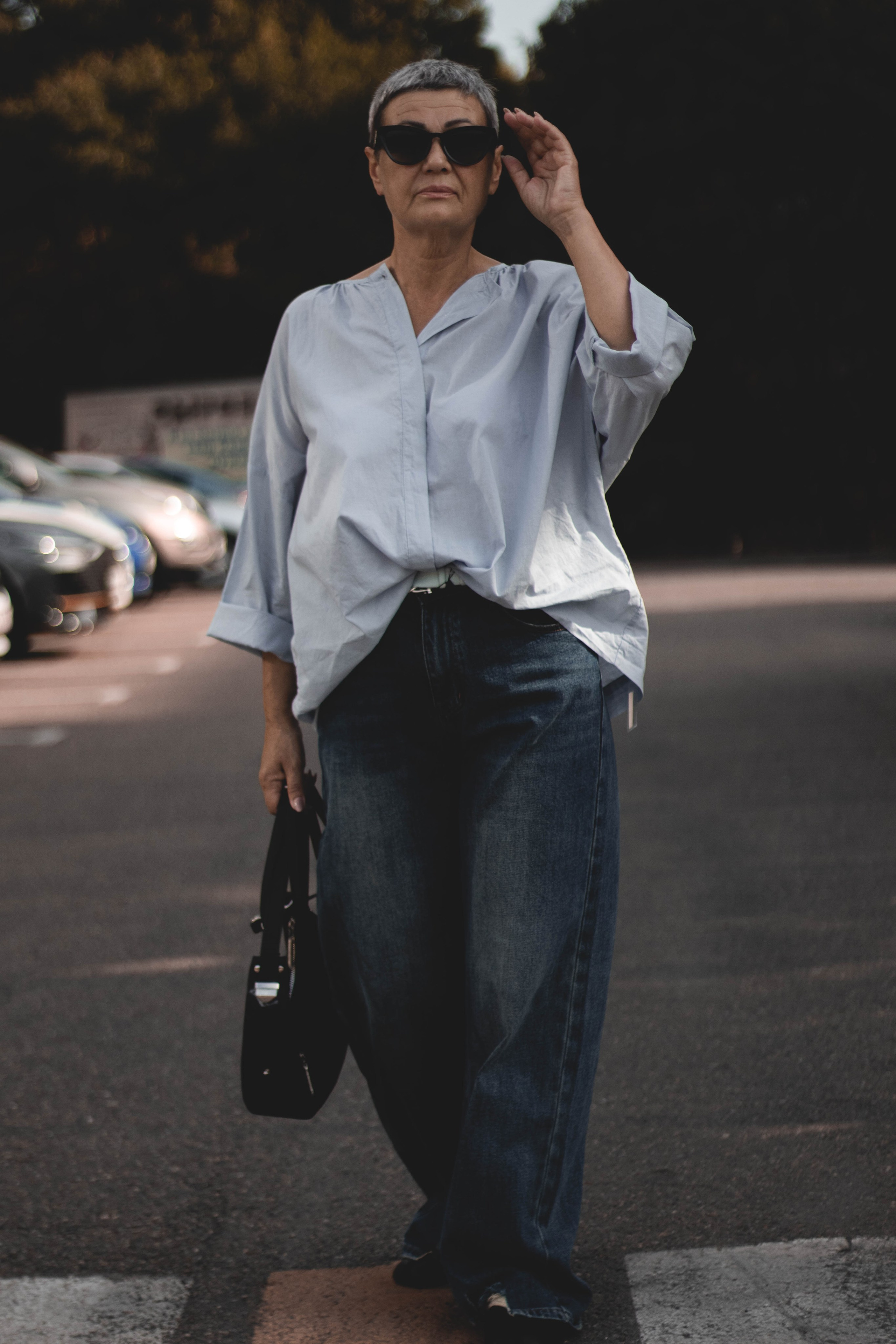 «Она среди улиц: лёгкость и стиль». Уличный фотограф Города N