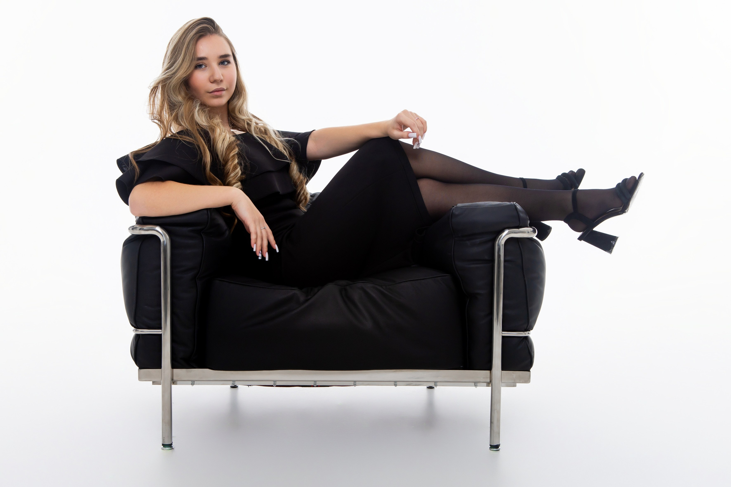 Студия Гимназия 12 11 А 2024 г. Свадебный и портретный Фотограф в Липецке Дмитрий Котюков