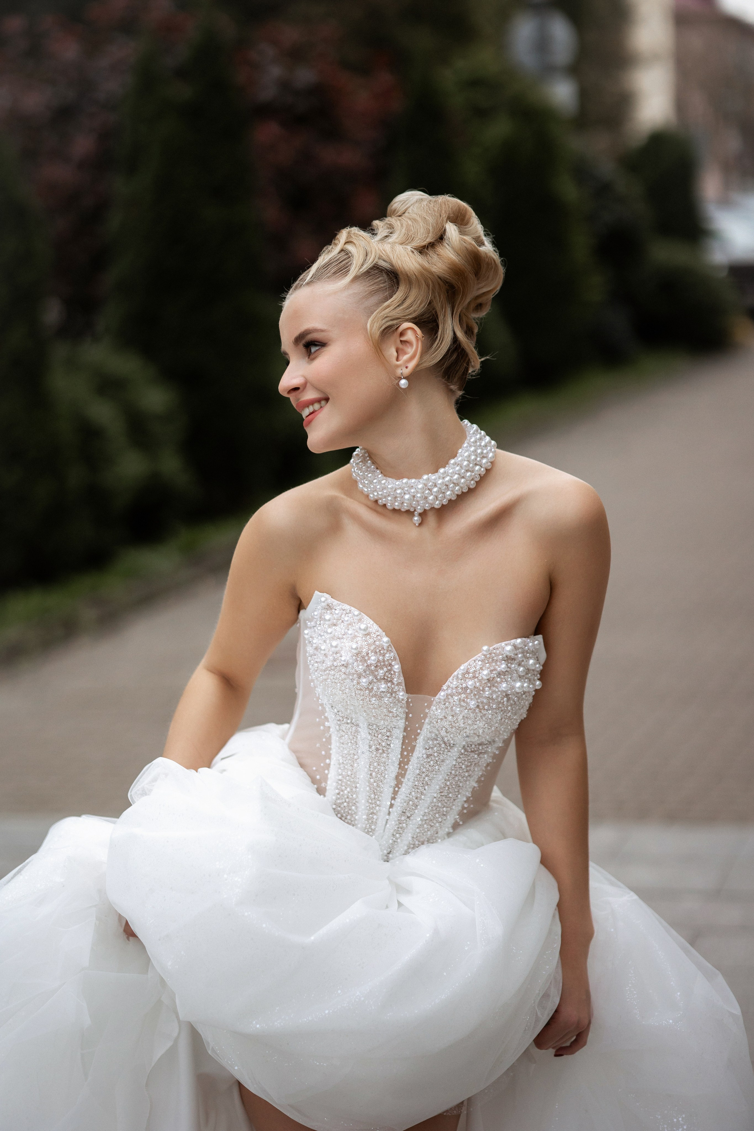 Локация отель Акрон платья салон Свадебный Мир модель Арина. Свадебный и семейный фотограф Татьяна Ласкина в Великом Новгороде