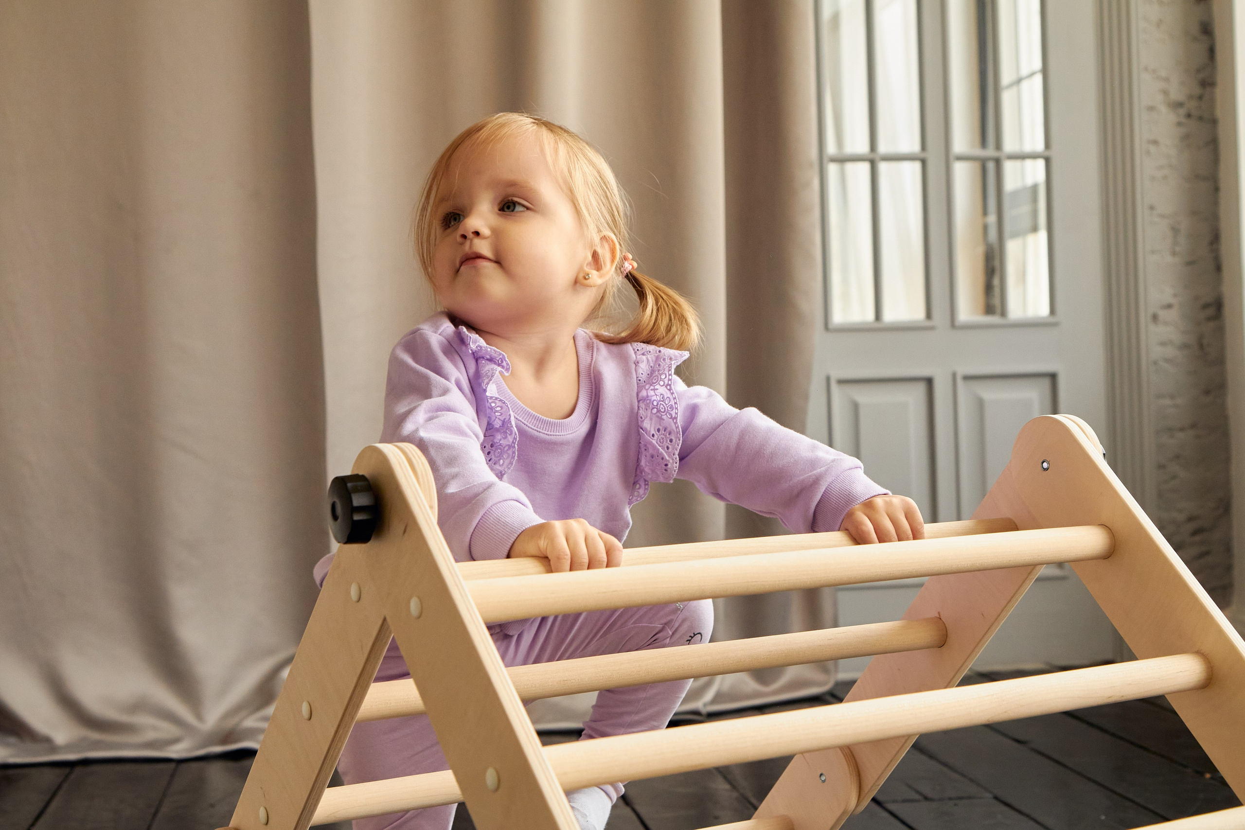 Фотосъёмка мебели любой сложности. Предметный и репортажный фотограф Алексей Кротов