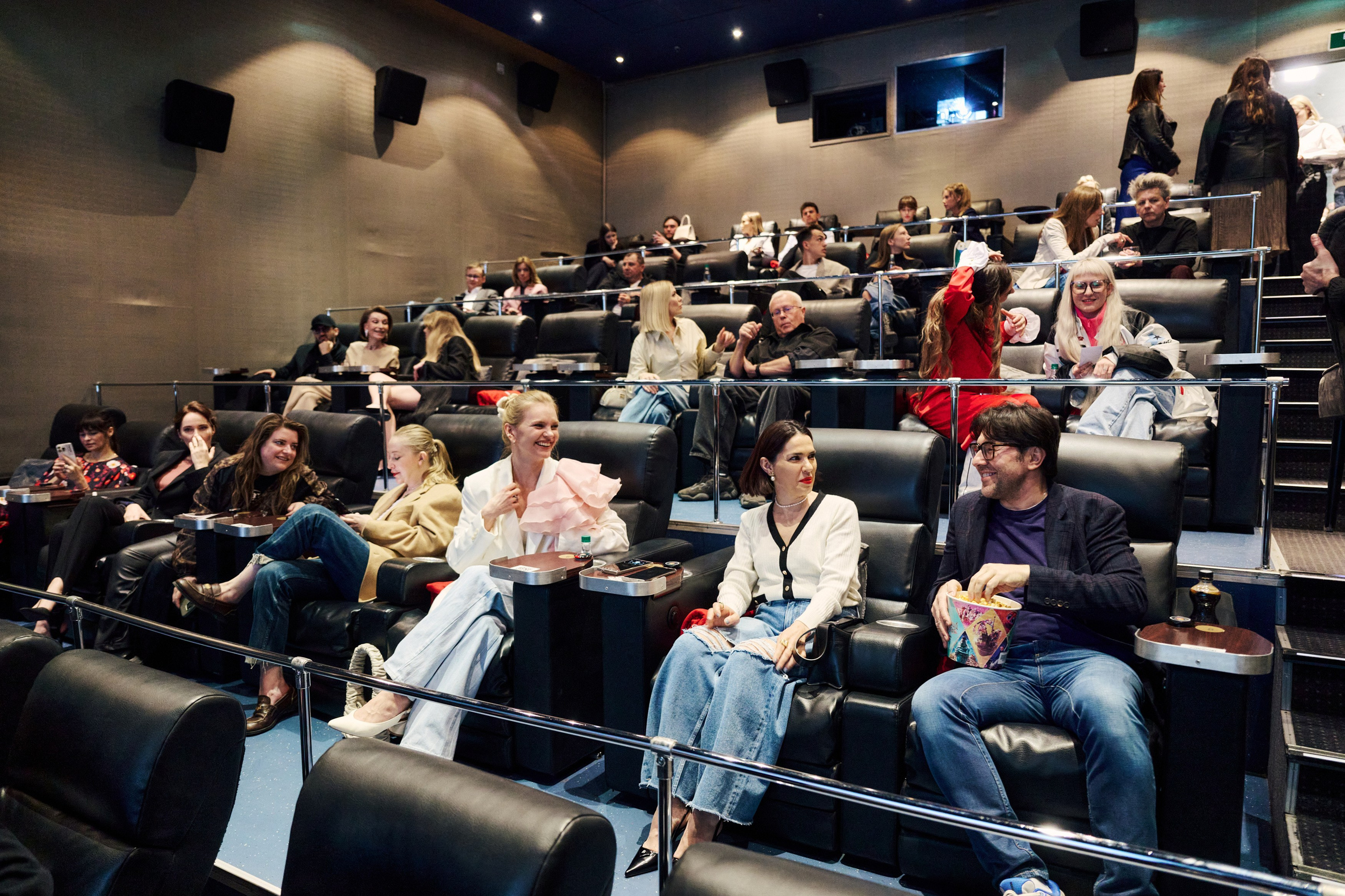 Премьерный показ фильма Ксении Собчак «Аферист-виолончелист». Фотограф Сергей Бойко Москва