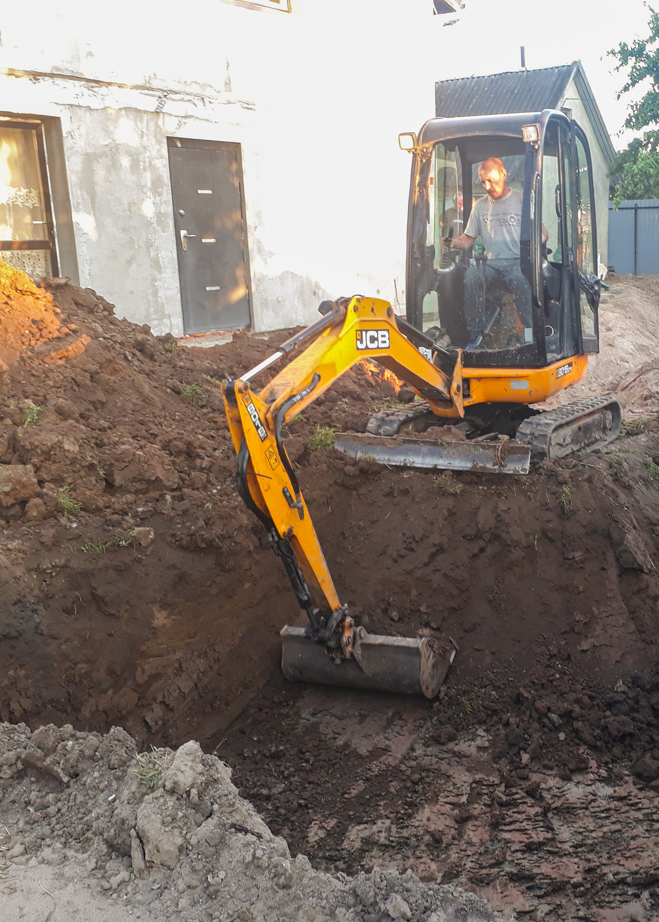 Мини-экскаватор Калининград