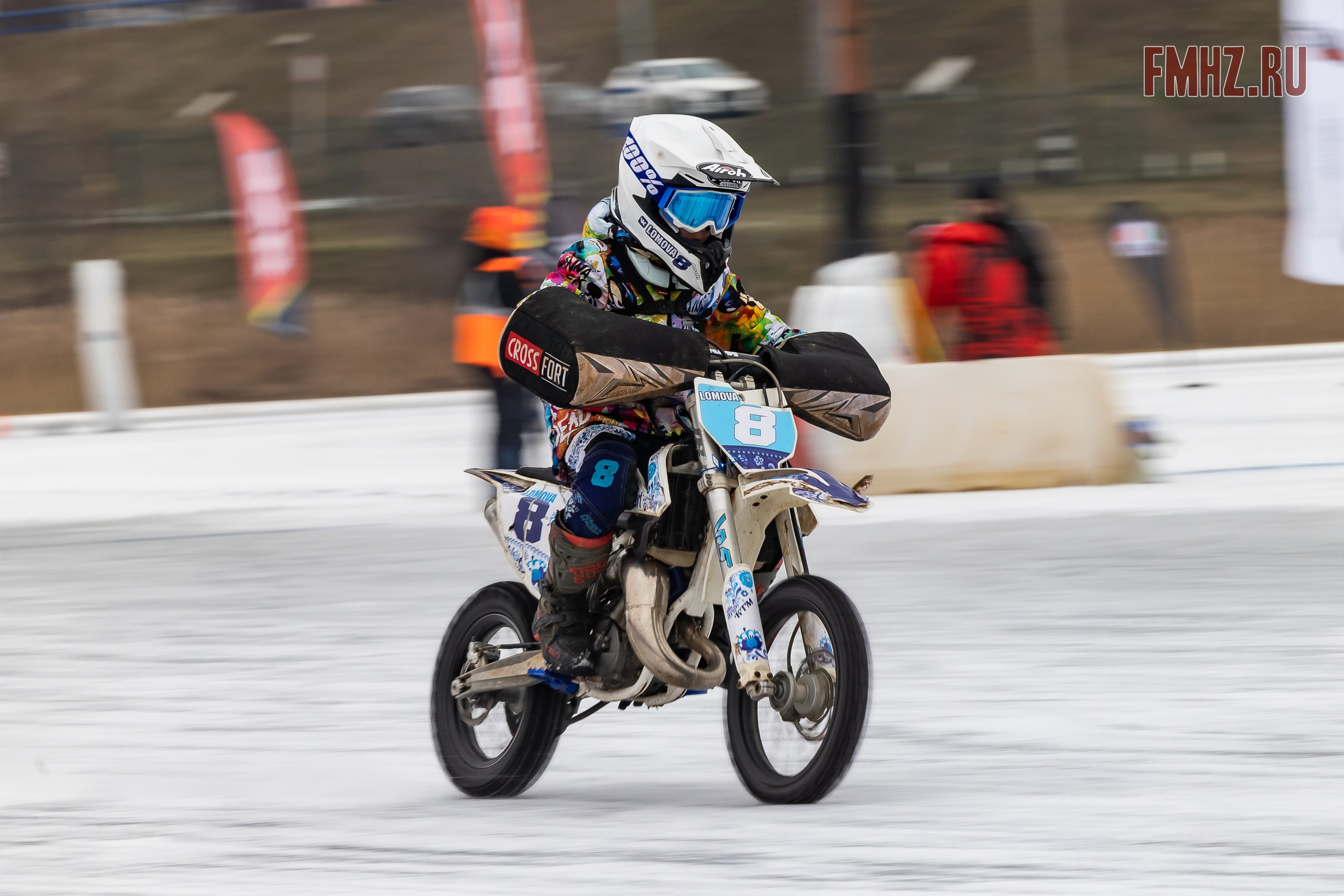 Первый этап Кубка МФР по мотокроссу на льду Большого Крылатского пруда в Москве. 8 февраля 2025 г. Фотограф Владимир Охрименко