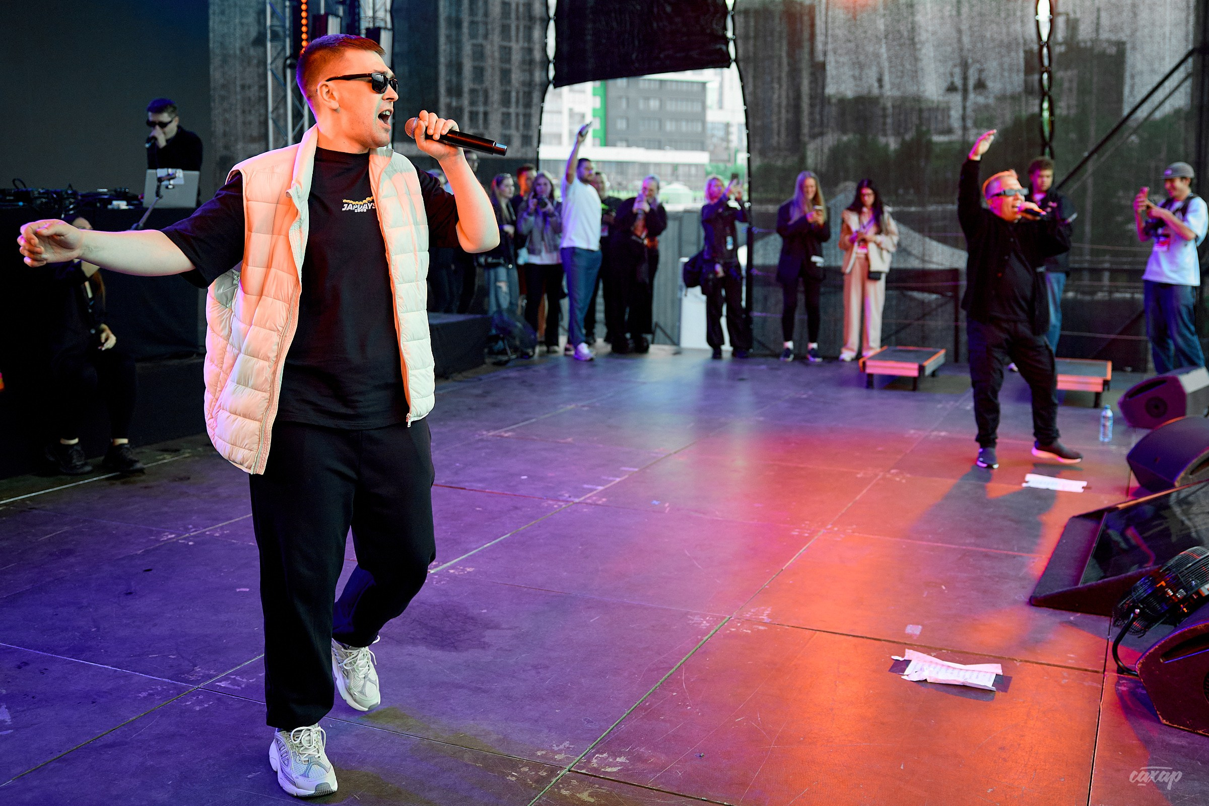 Ак-47, Витя АК. Профессиональный фотограф в Екатеринбурге Юра Сахар