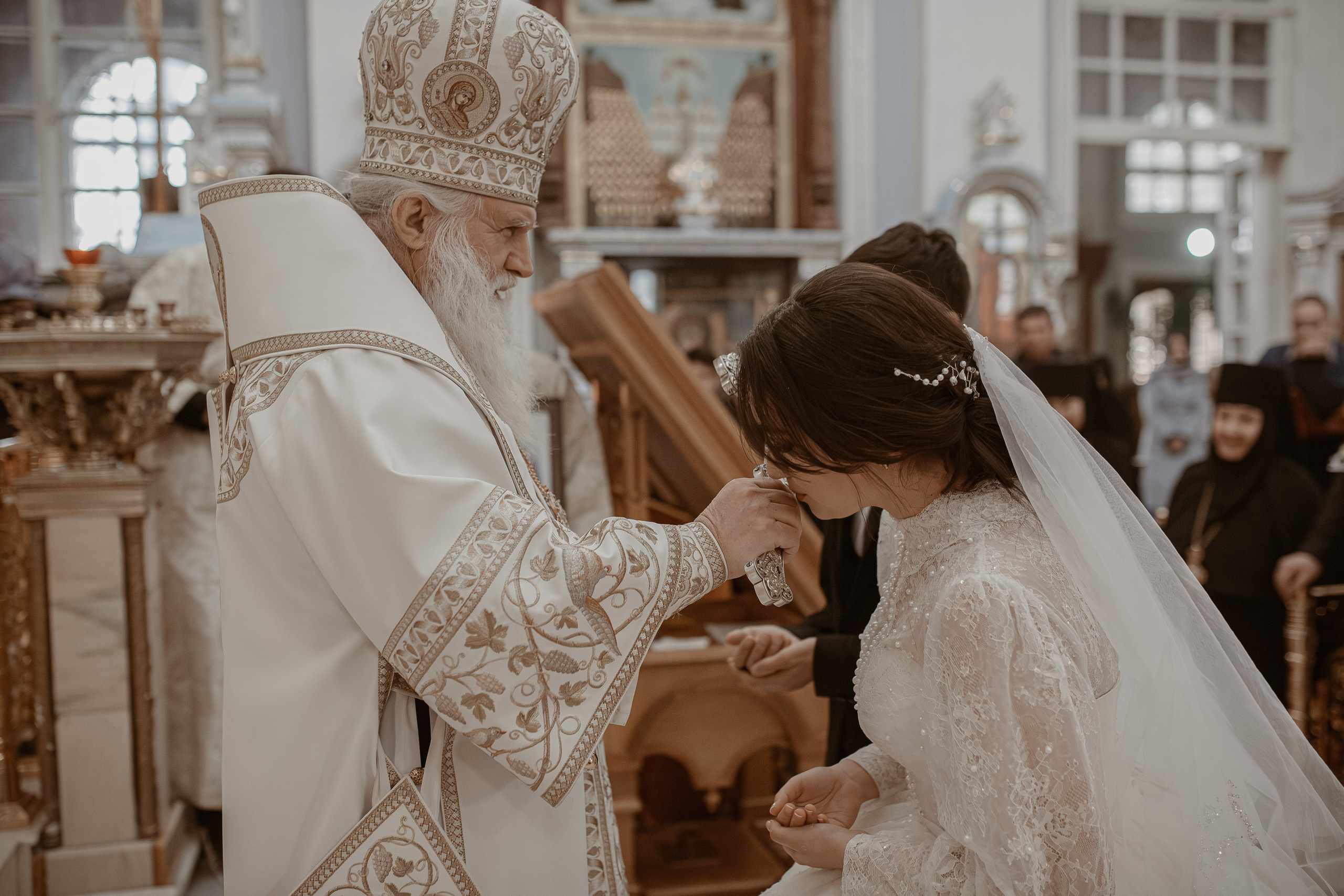 Митрополит Викентий совершил таинство Венчания. Фотограф на Крещение и Венчание в Ташкенте