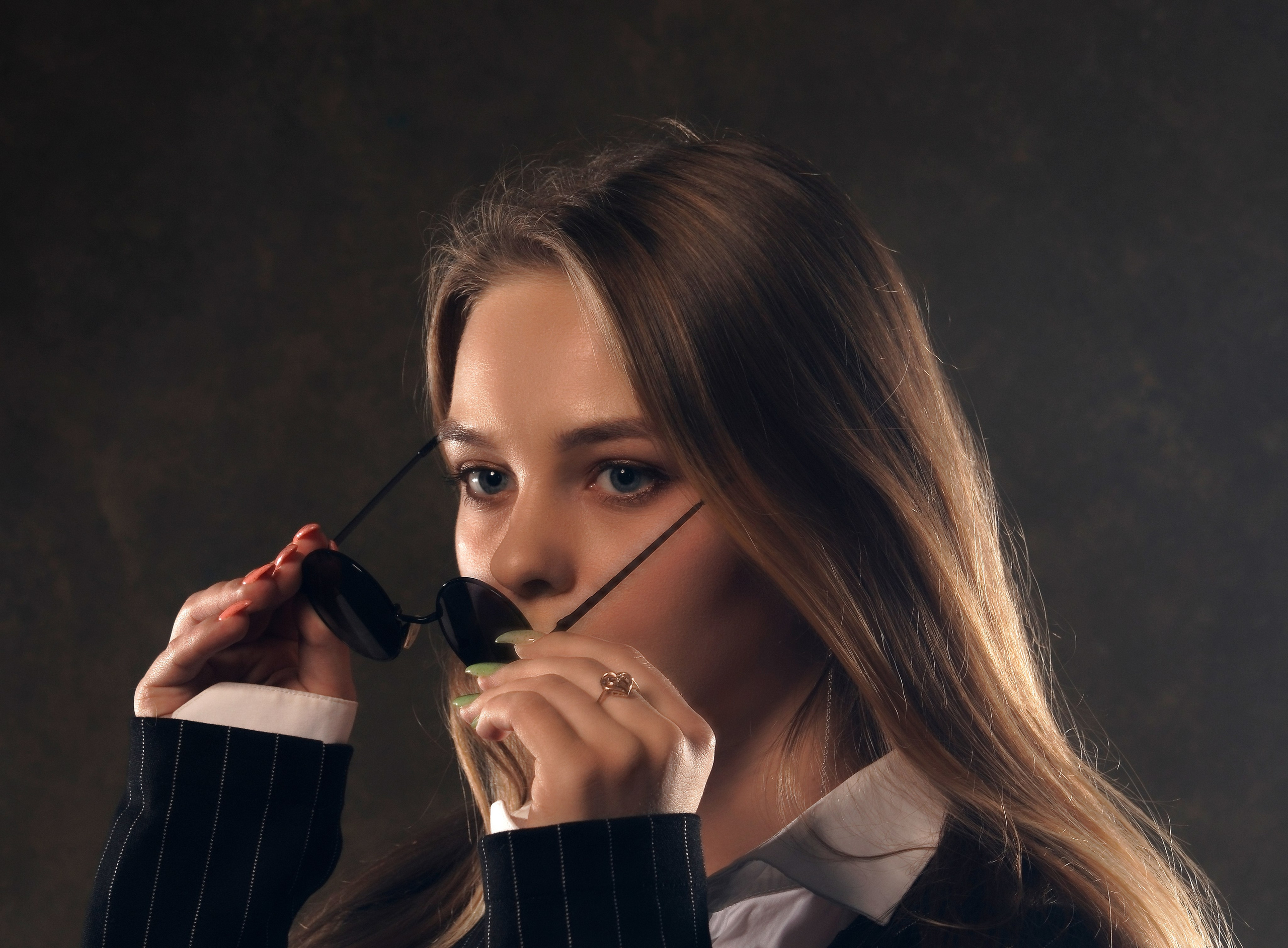 ЖЕНСКИЙ ПОРТРЕТ. Фотограф Владимир Роля