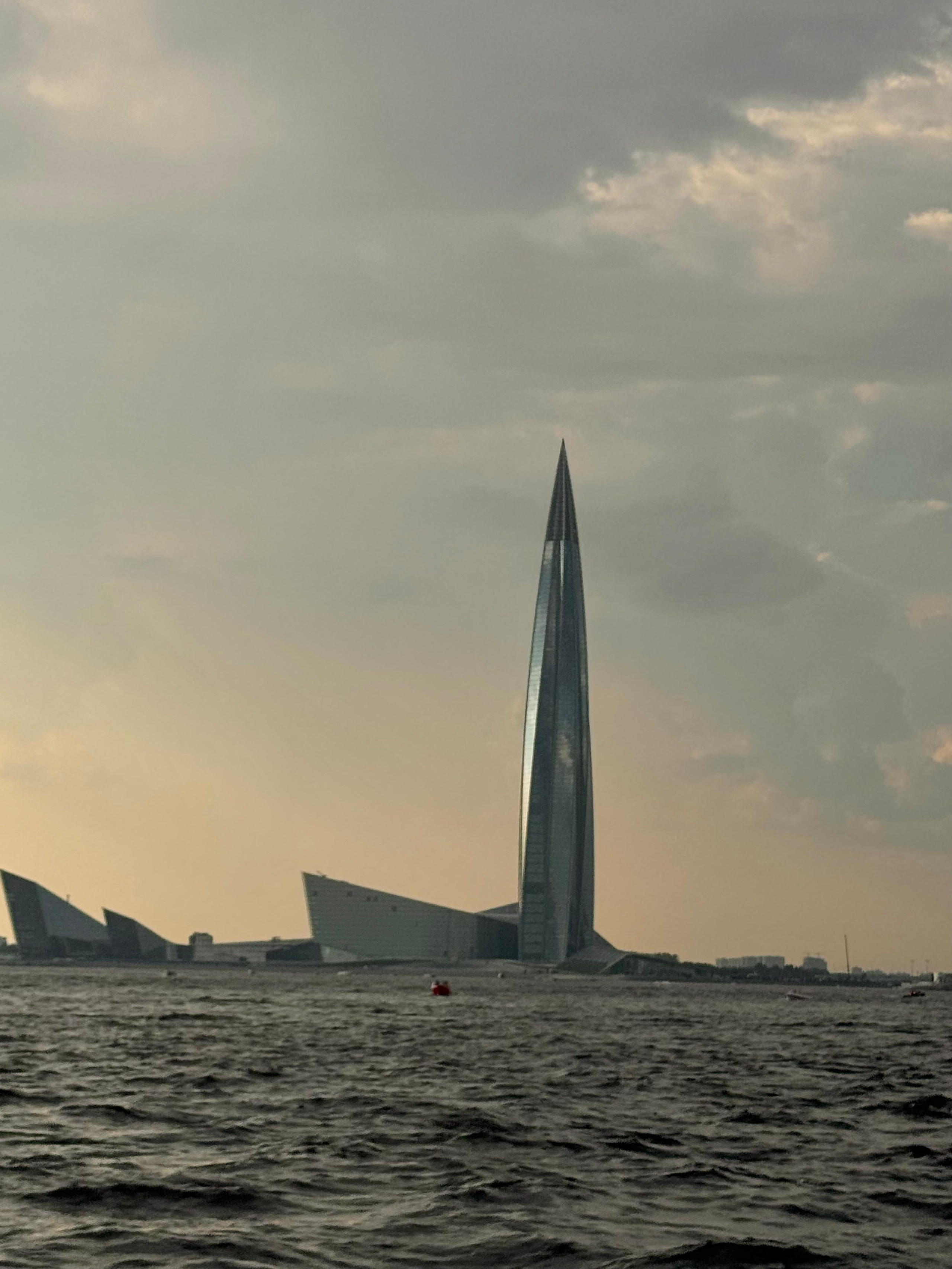 Диана и Даниил [айфон 15про]. Утонченный фотограф в Санкт-Петербурге Ксения Пелевина