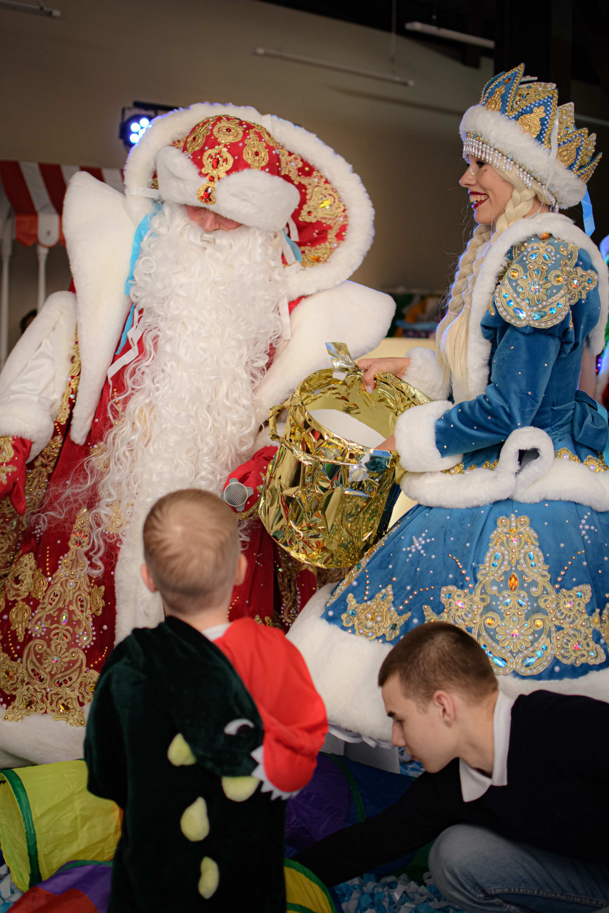 HAPPY NEW YEAR. Photokarish