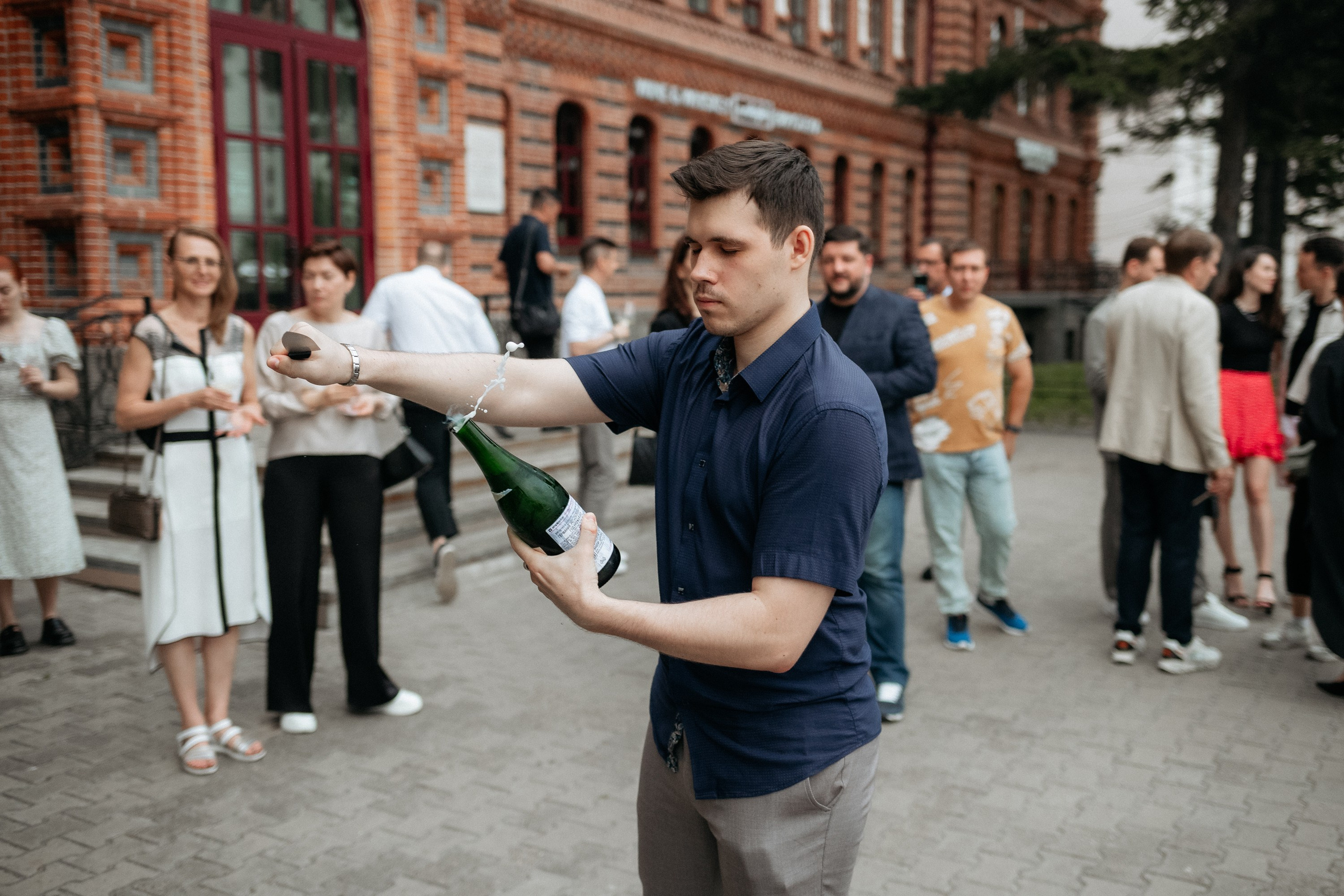 BY SIMPLE ВИНОТЕКА — ОТКРЫТИЕ. СВОИ. ФОТООТЧЕТЫ-СОБЫТИЯ-МЕСТА