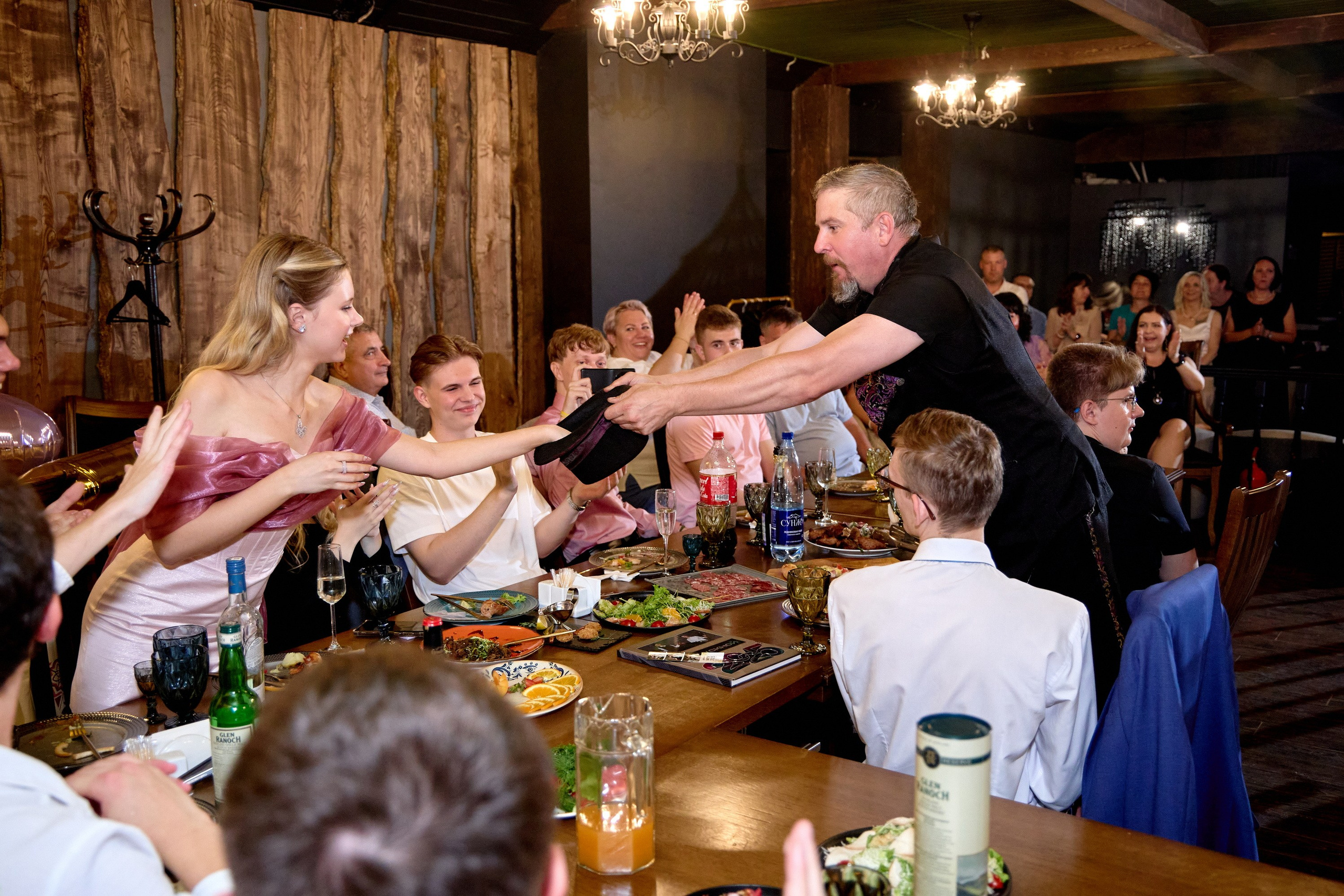 Выпускной 35 Сош. Фотограф Выпускные альбомы Таганрог Сергей Коробченко