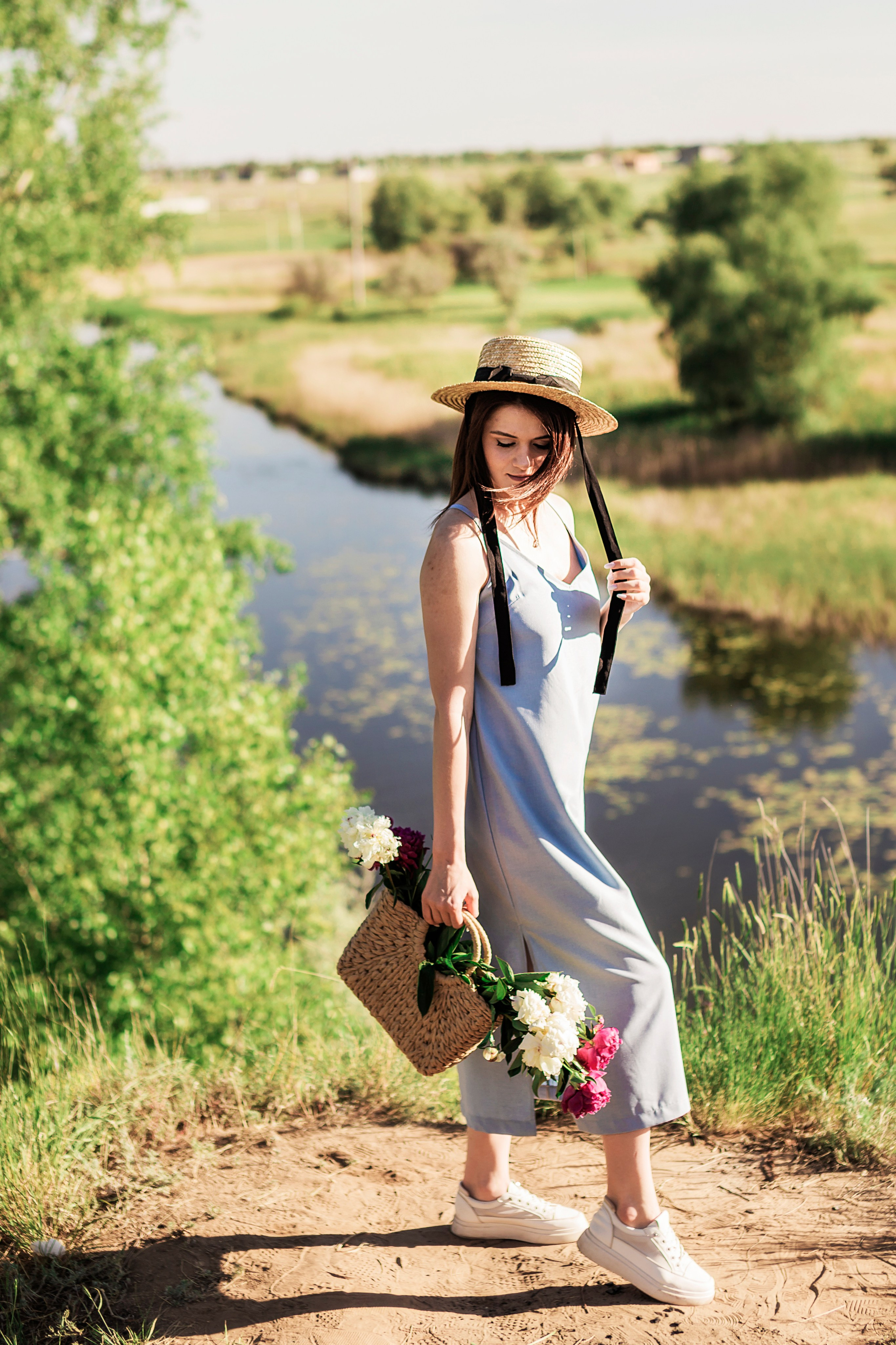 Фотосессия с пионами. Семейный фотограф в Саратове