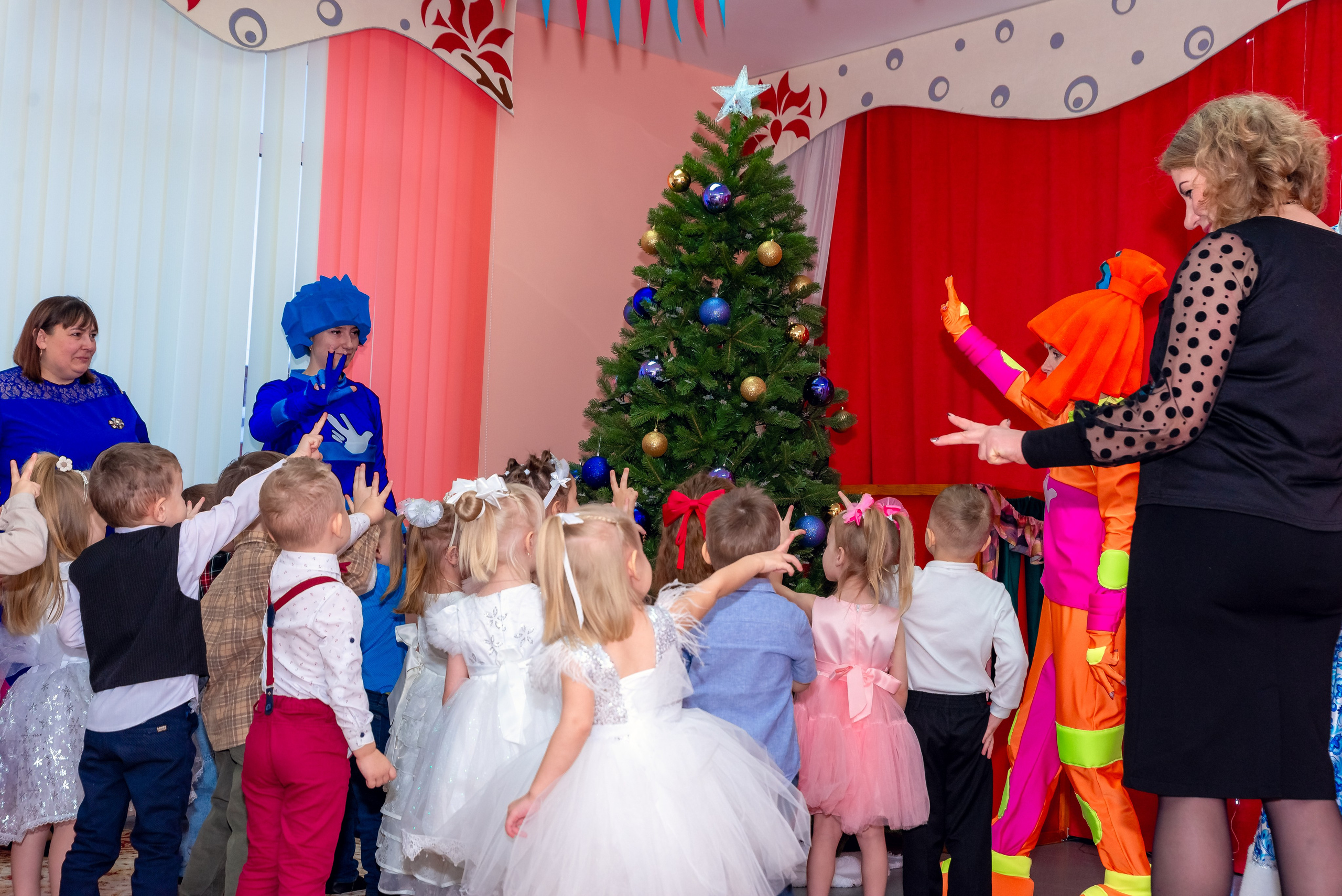 Утренник в саду. Фотограф Крещение Венчание Москва