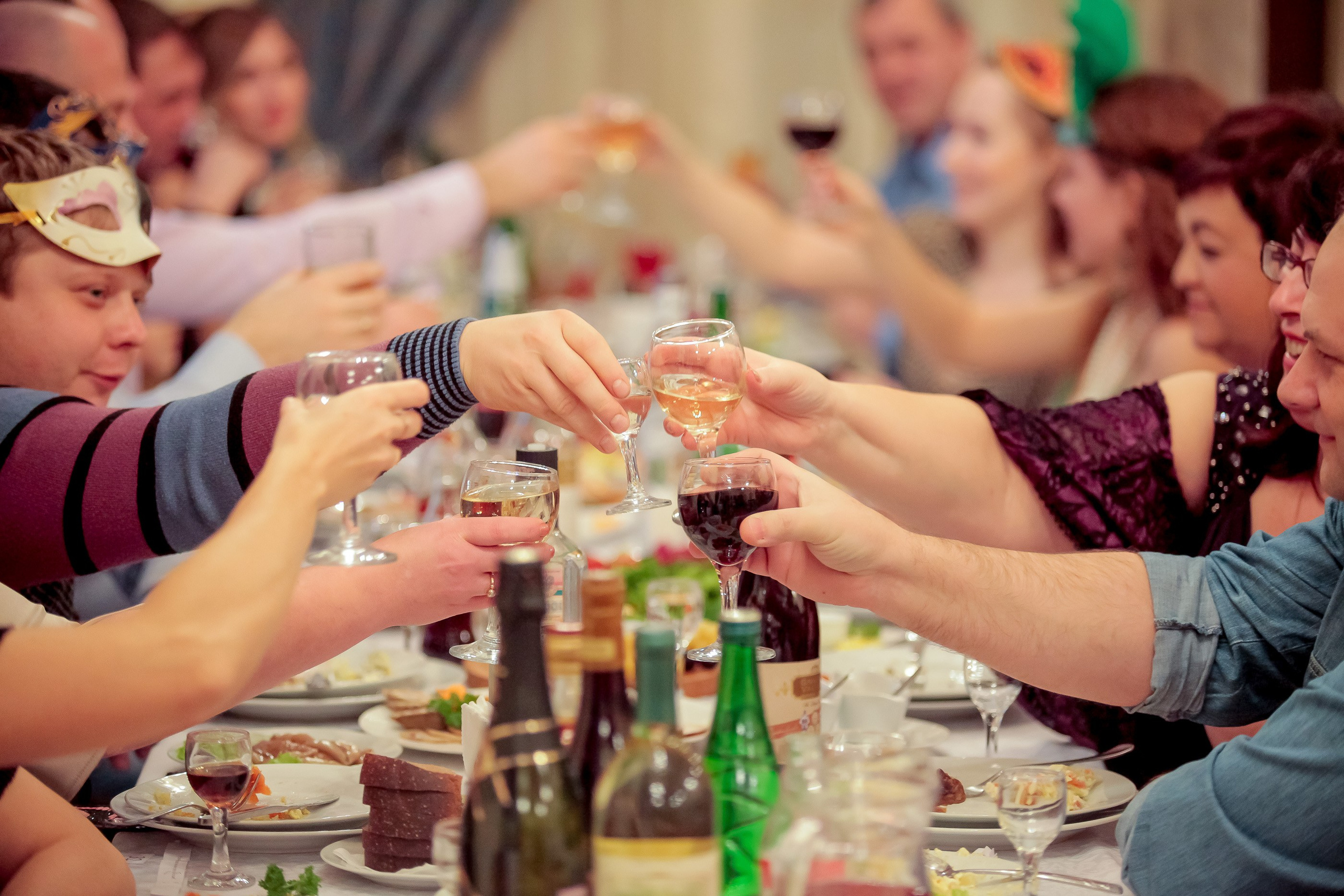 Корпоратив. Max Matvich and Victoria Basova are professionals in their field