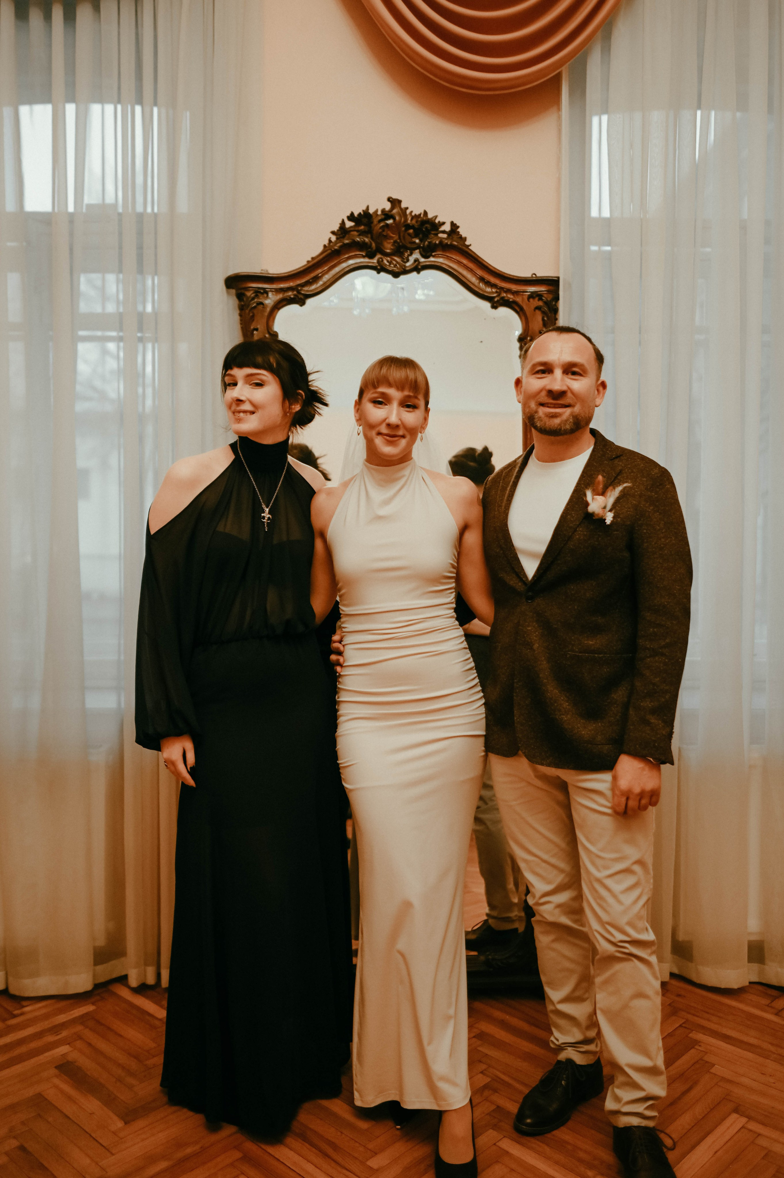 Свадебная прогулка. Ксения и Василий. Семейный и свадебный фотограф в Санкт-Петербурге Яна