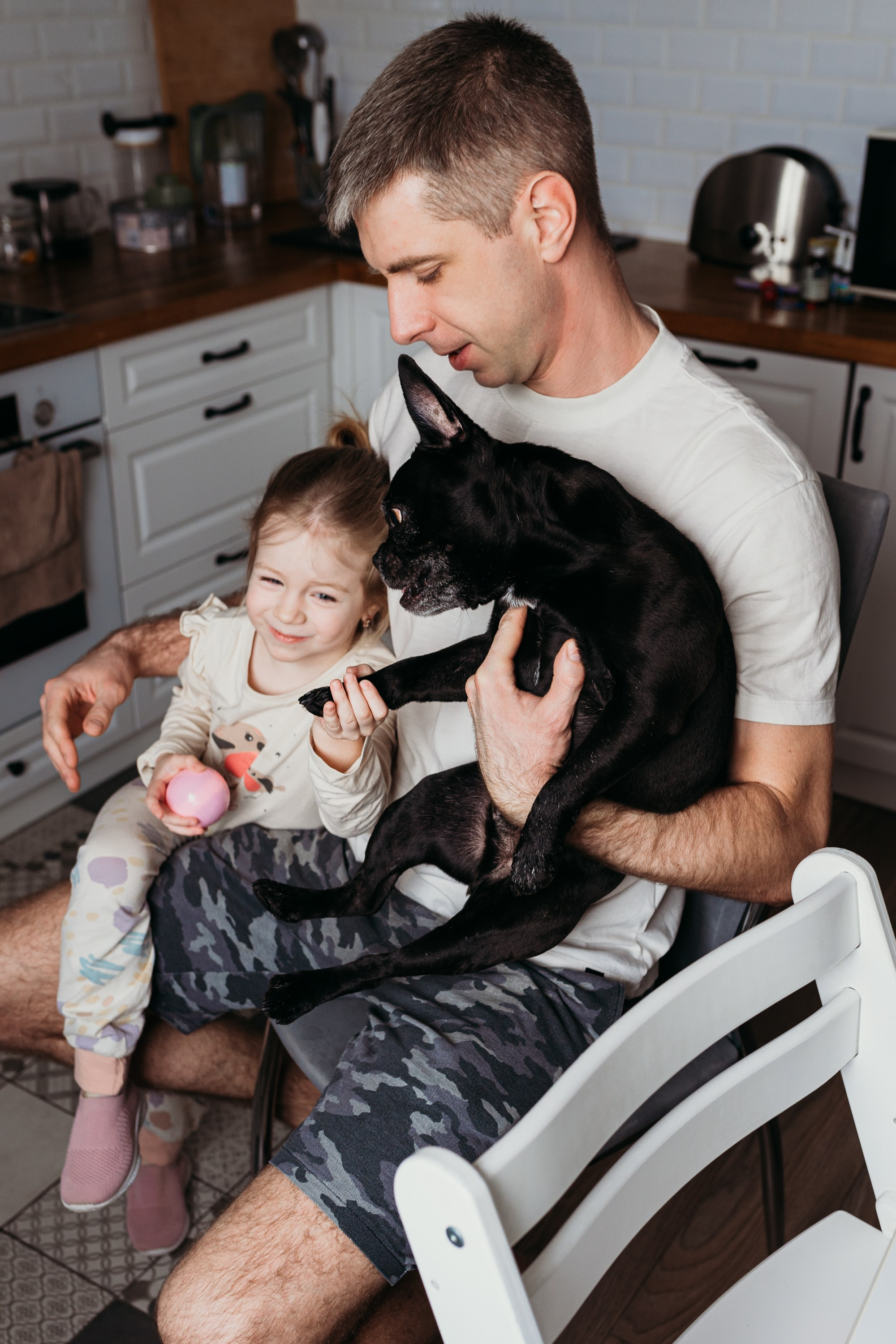 Настя, Рома и Николь дома. Семейный и детский фотограф в Новосибирске и Краснообске — Анна Ким