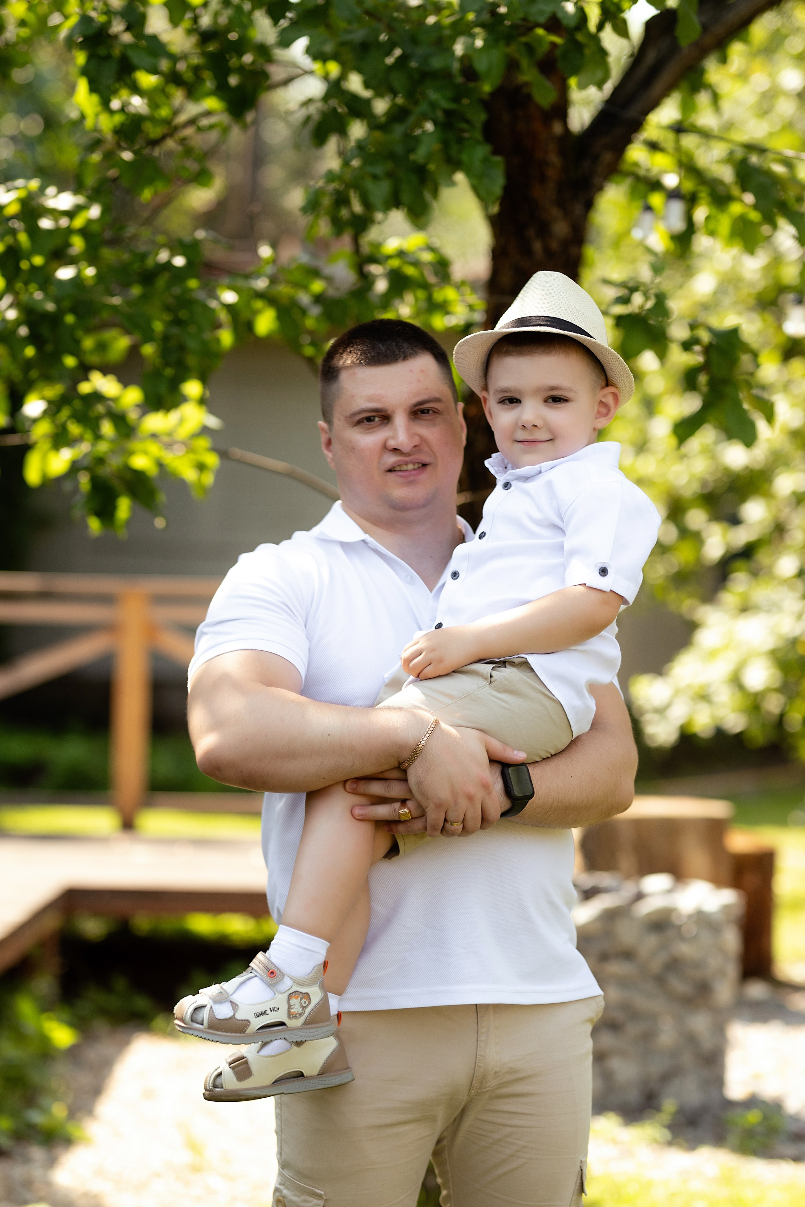 Семейная фотосессия на фотодаче в Купавне. Фотограф в Железнодорожном и Балашихе