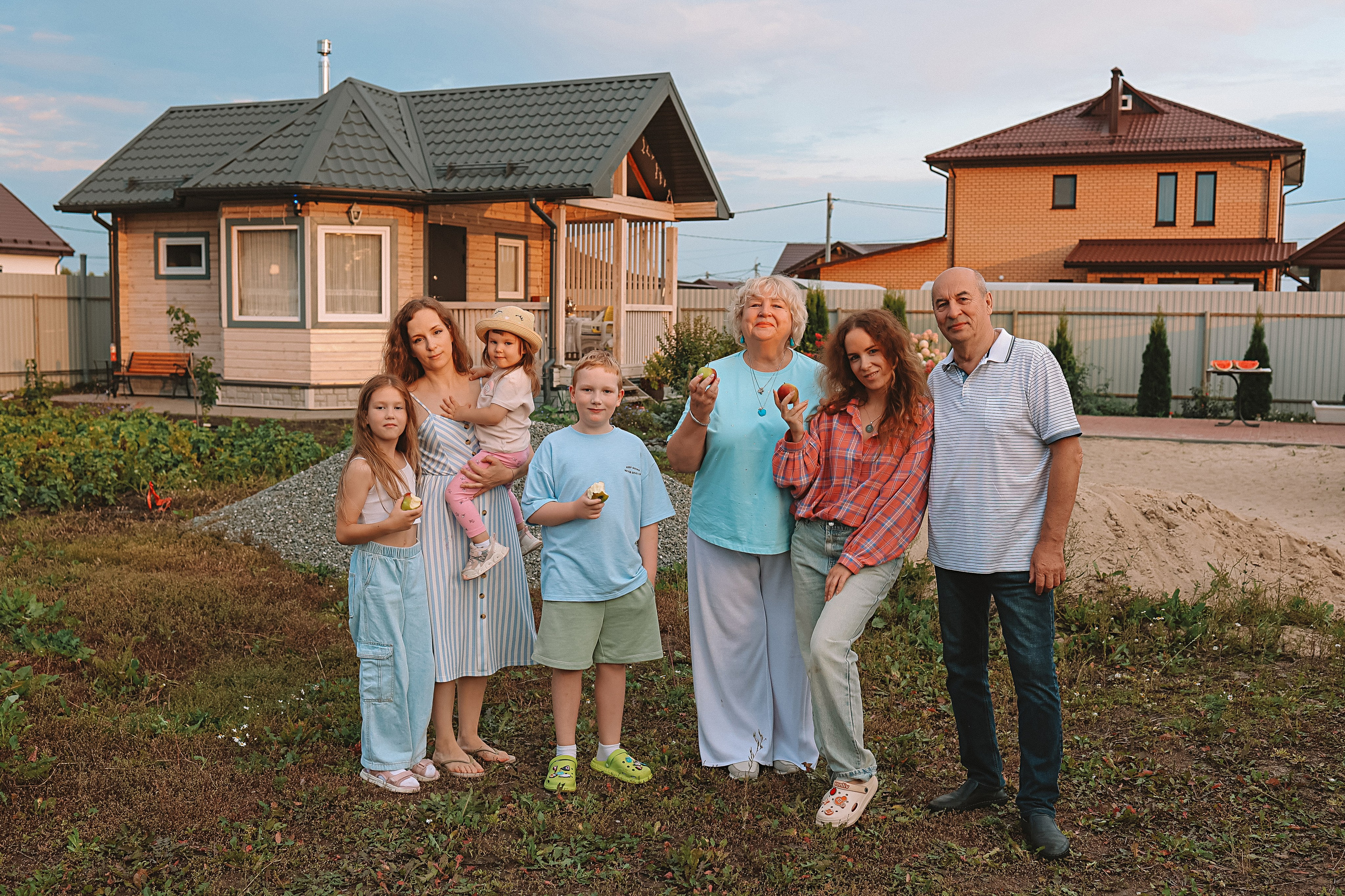 Дачная. Семейный фотограф Тюмень, фотограф на роды Салмина Мария
