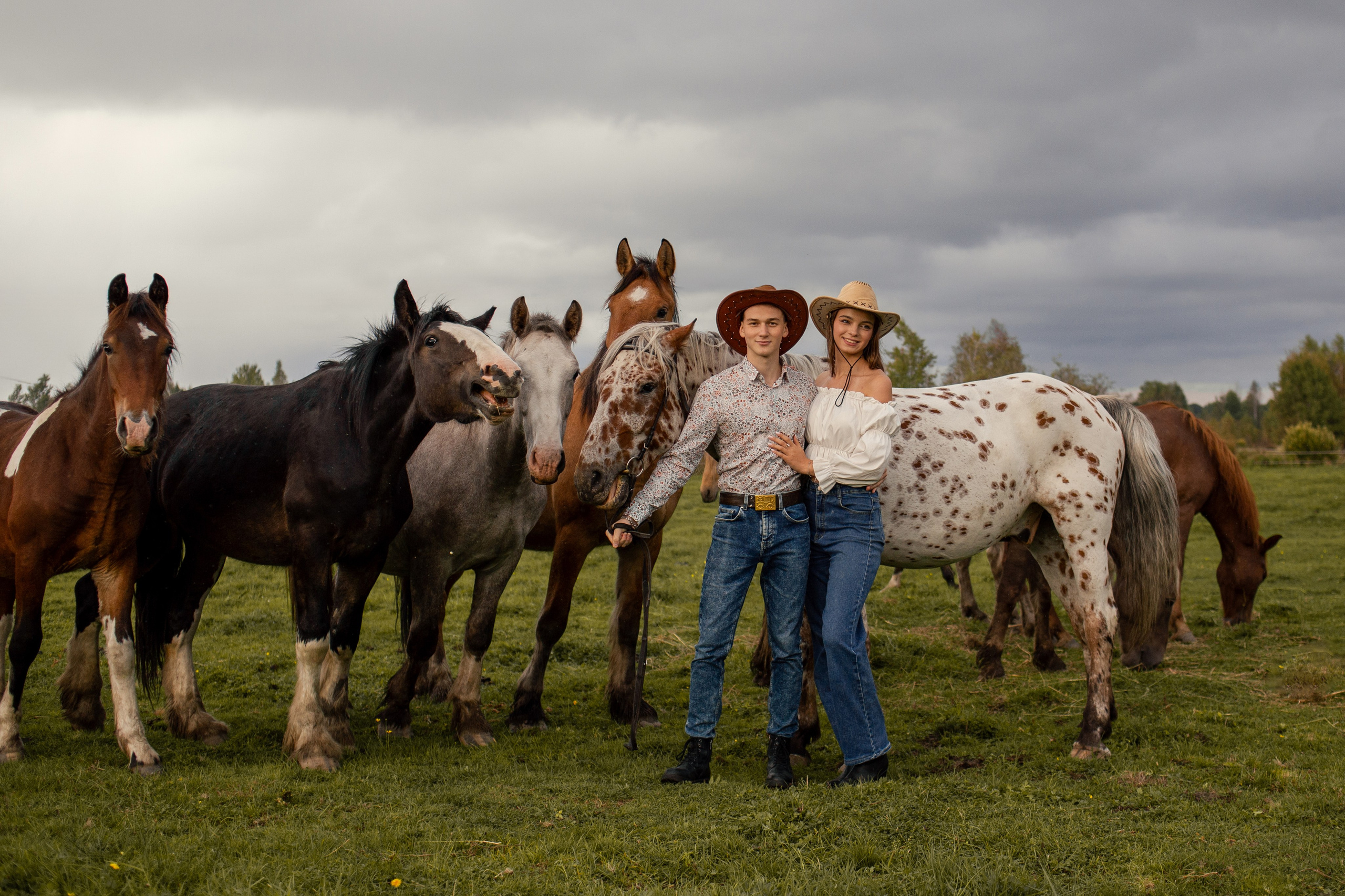 Парная фотосессия с лошадью