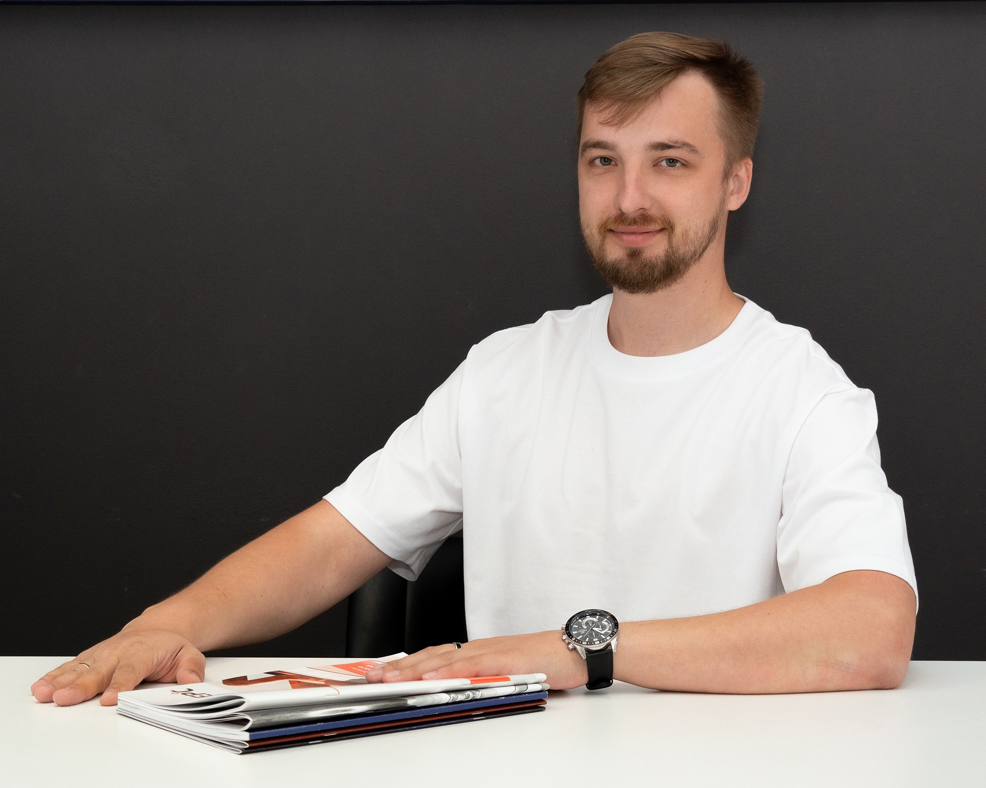 Контент-съемка для магазина отопления в Краснодаре. AI Фотограф Краснодар: мужские и женские фотосессии, стилизация съемки. Нейро-фотосессии онлайн