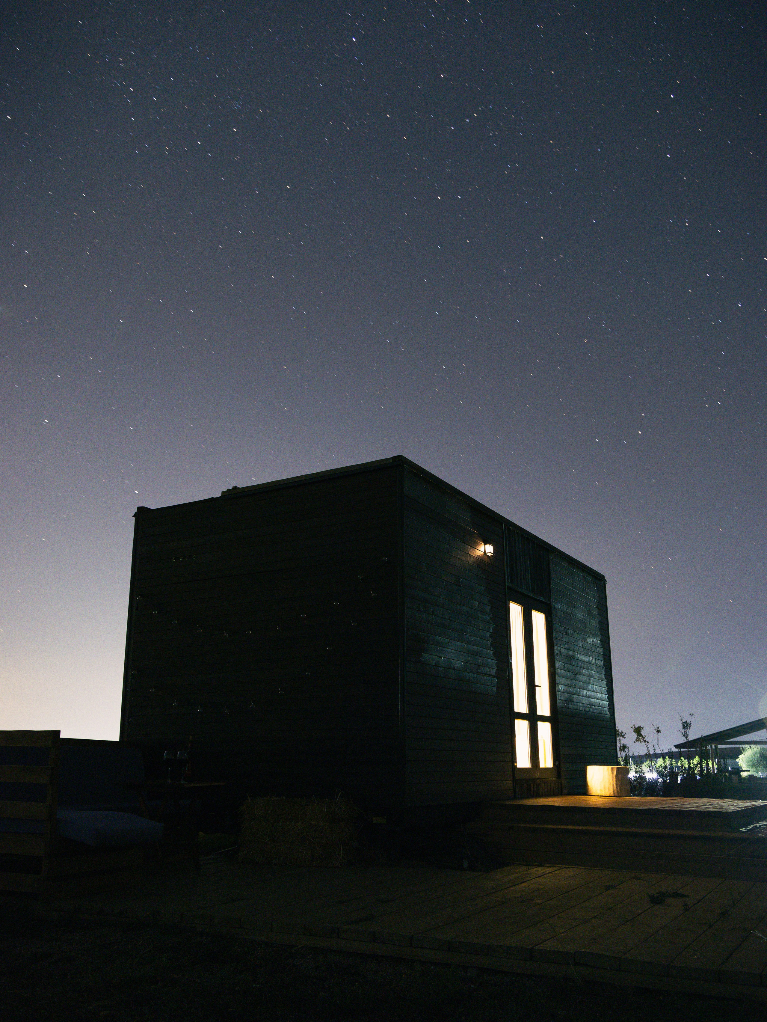 Domik в саду. Артем Корнев Фотограф