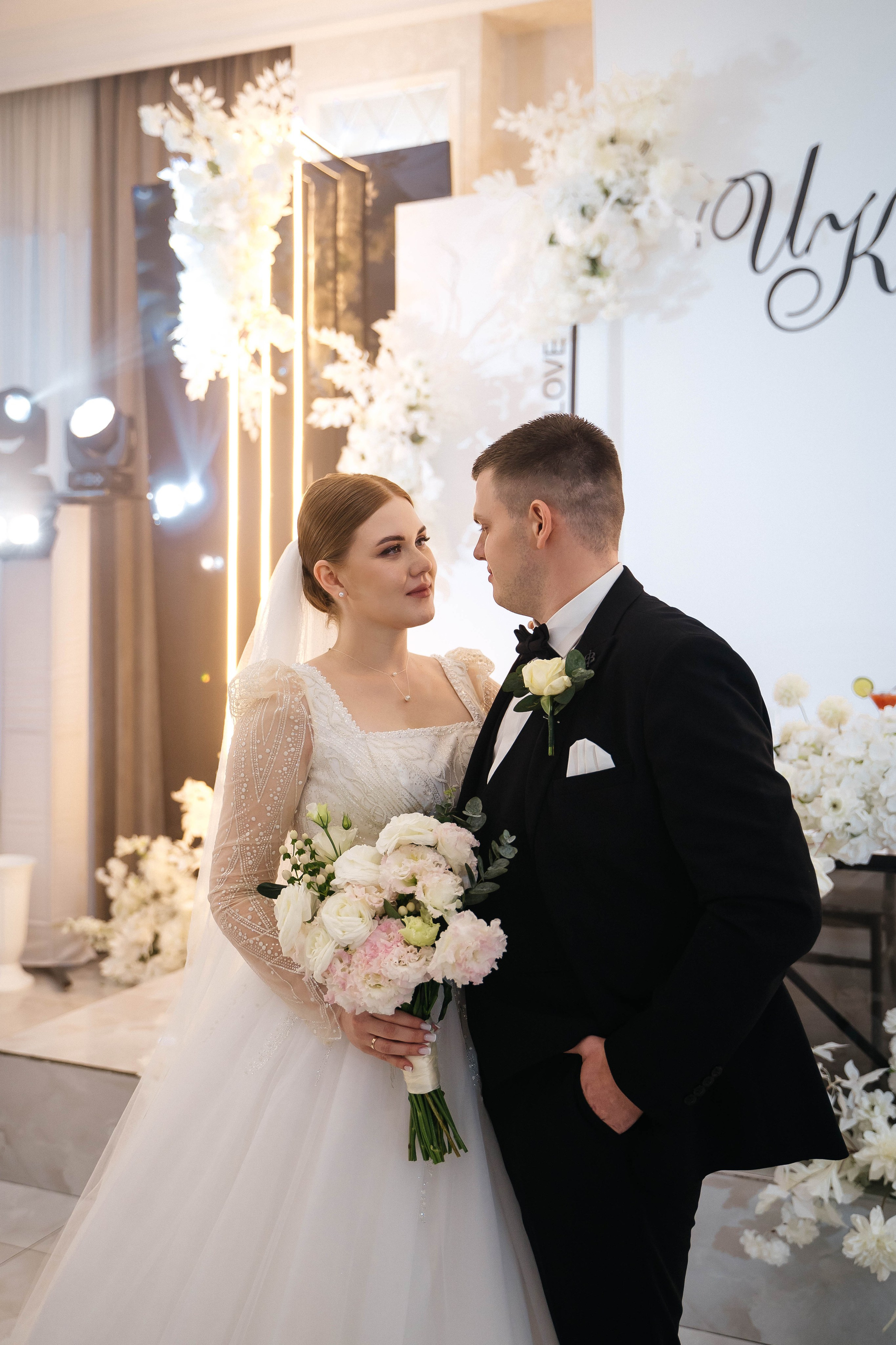 Илья, Ксения и счастливый, дождливый день. Свадебный и семейный фотограф