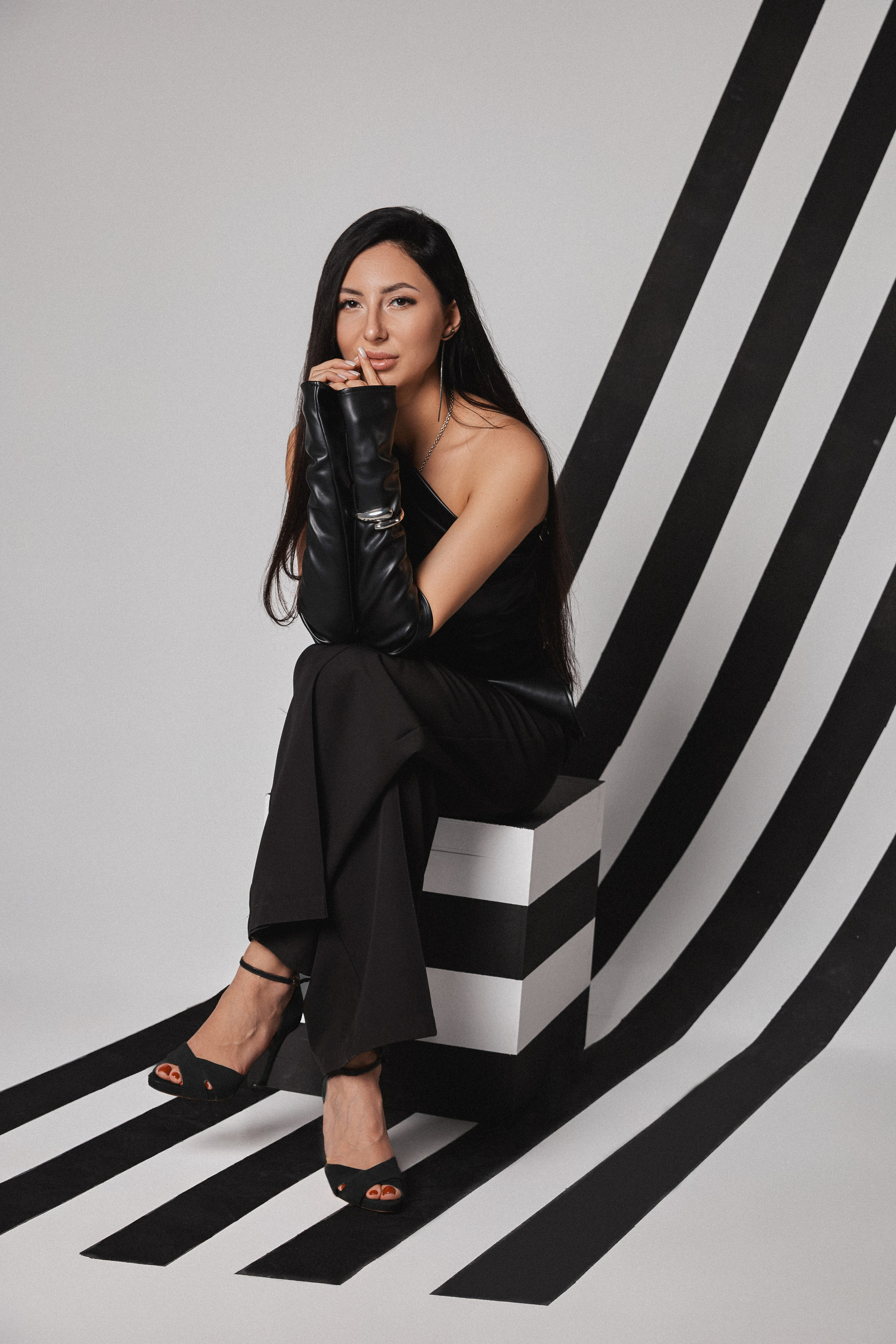 Dina. Главная