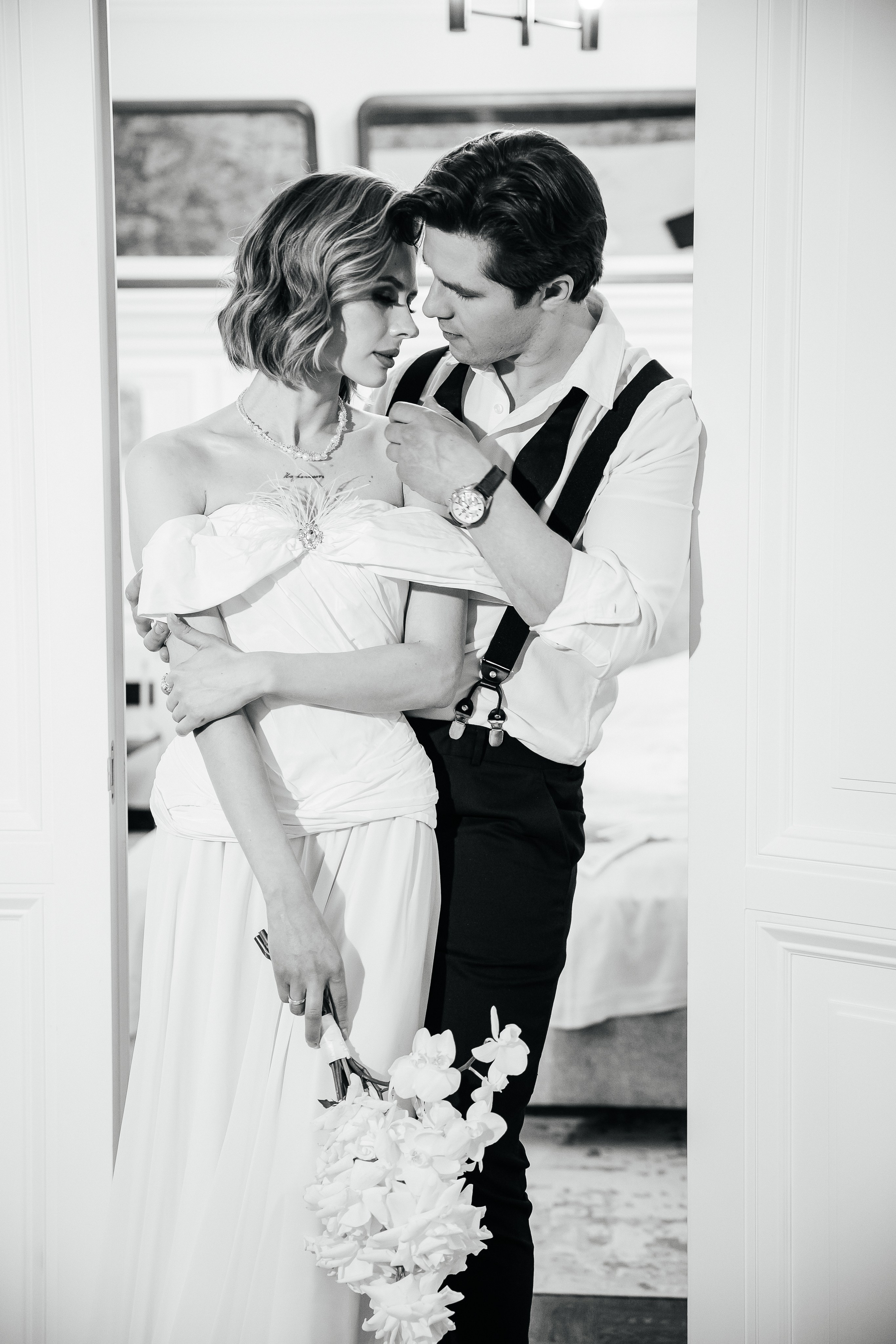 Утро жениха и невесты в отеле. Свадебный и семейный фотограф в Москве Красинская Мария