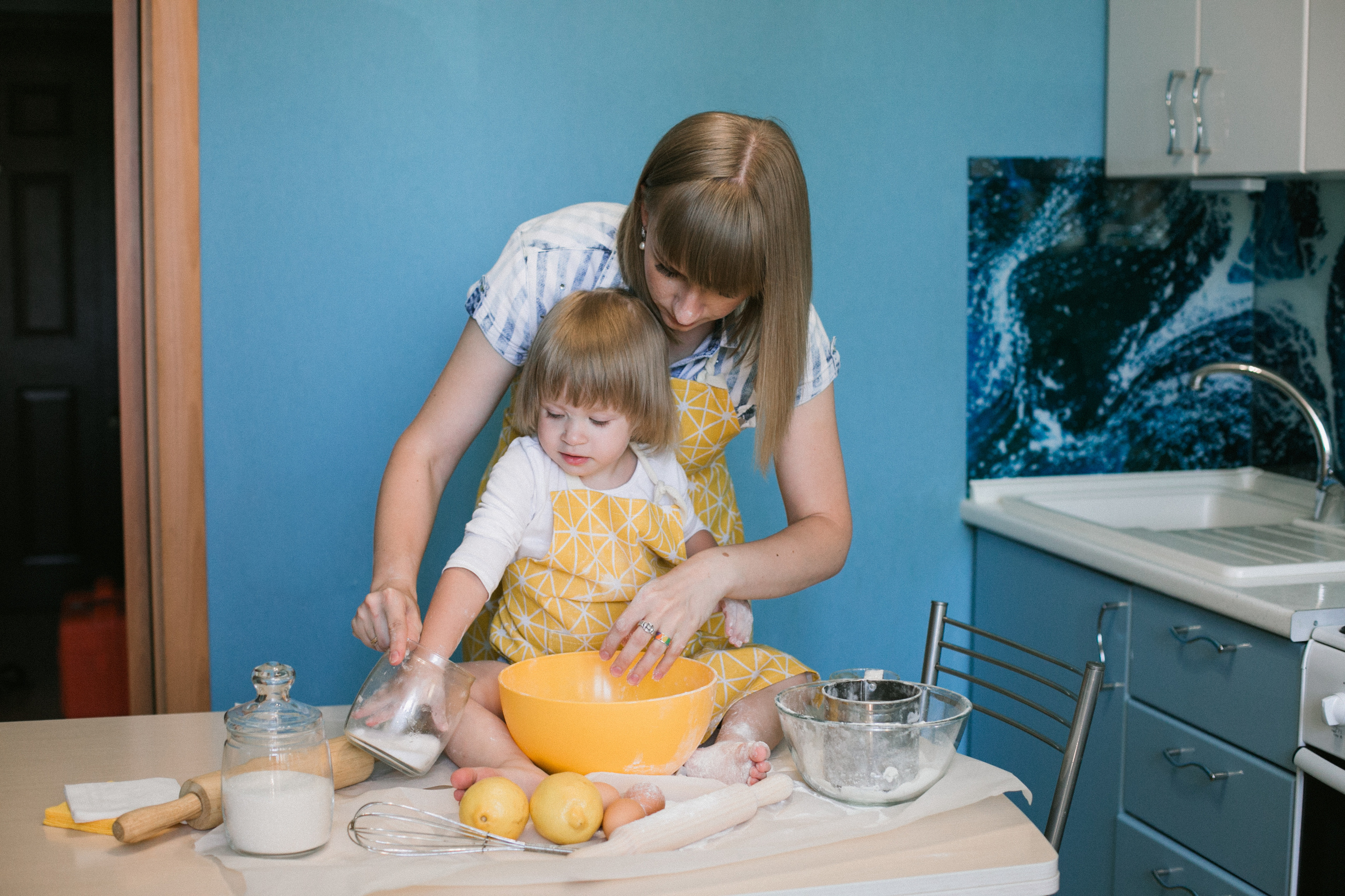 С мамой. Главная