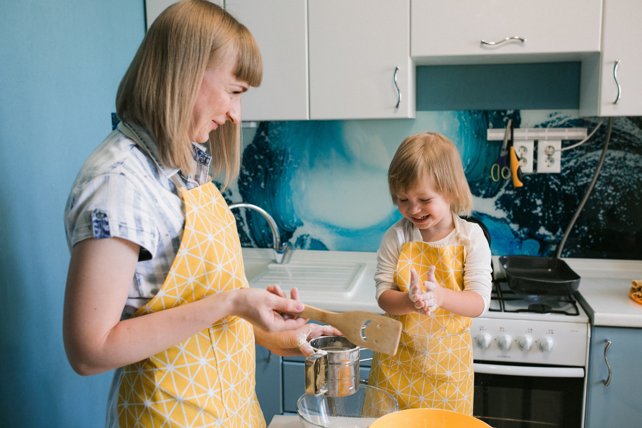 С мамой. Главная