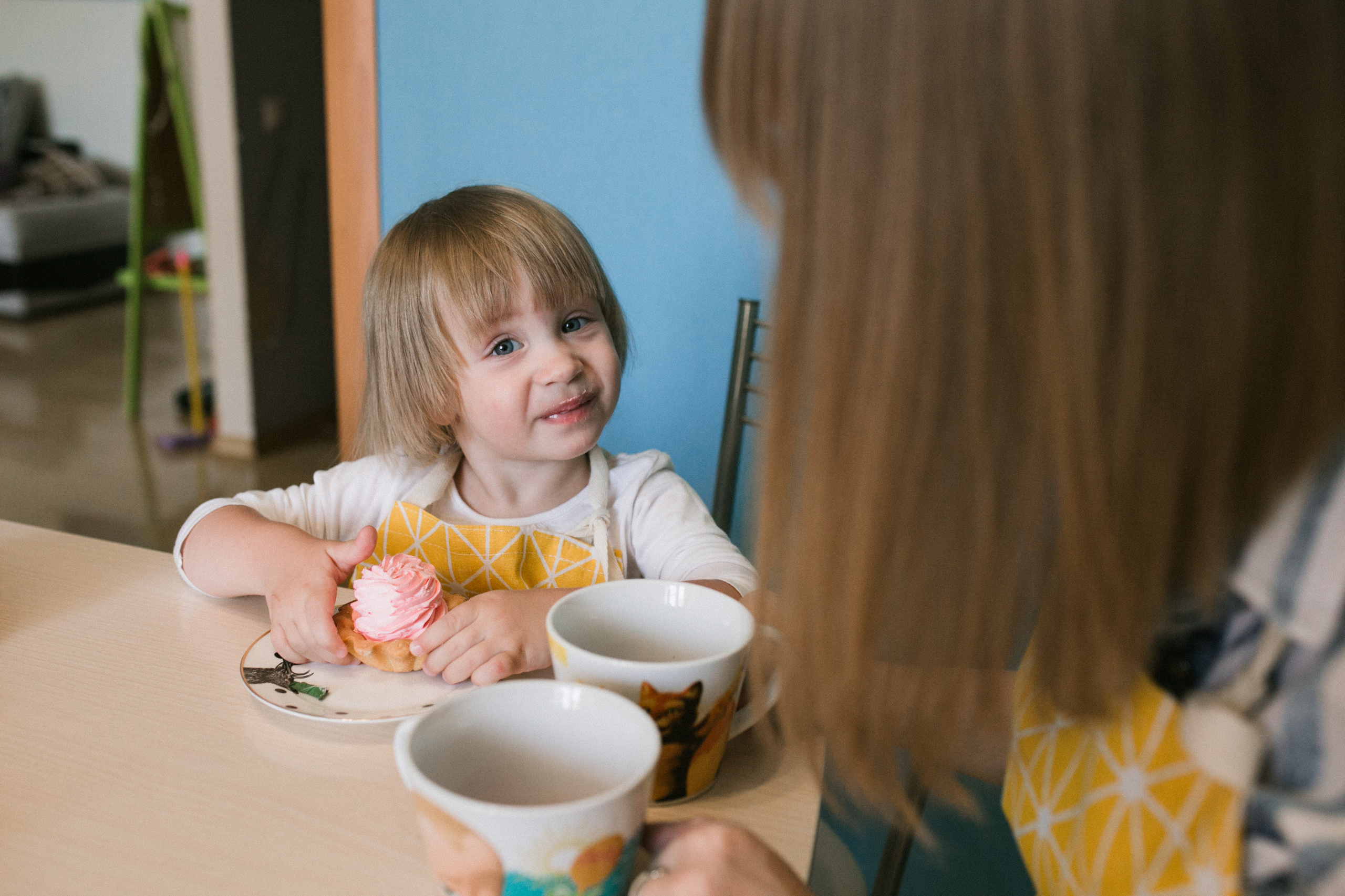 С мамой. Главная