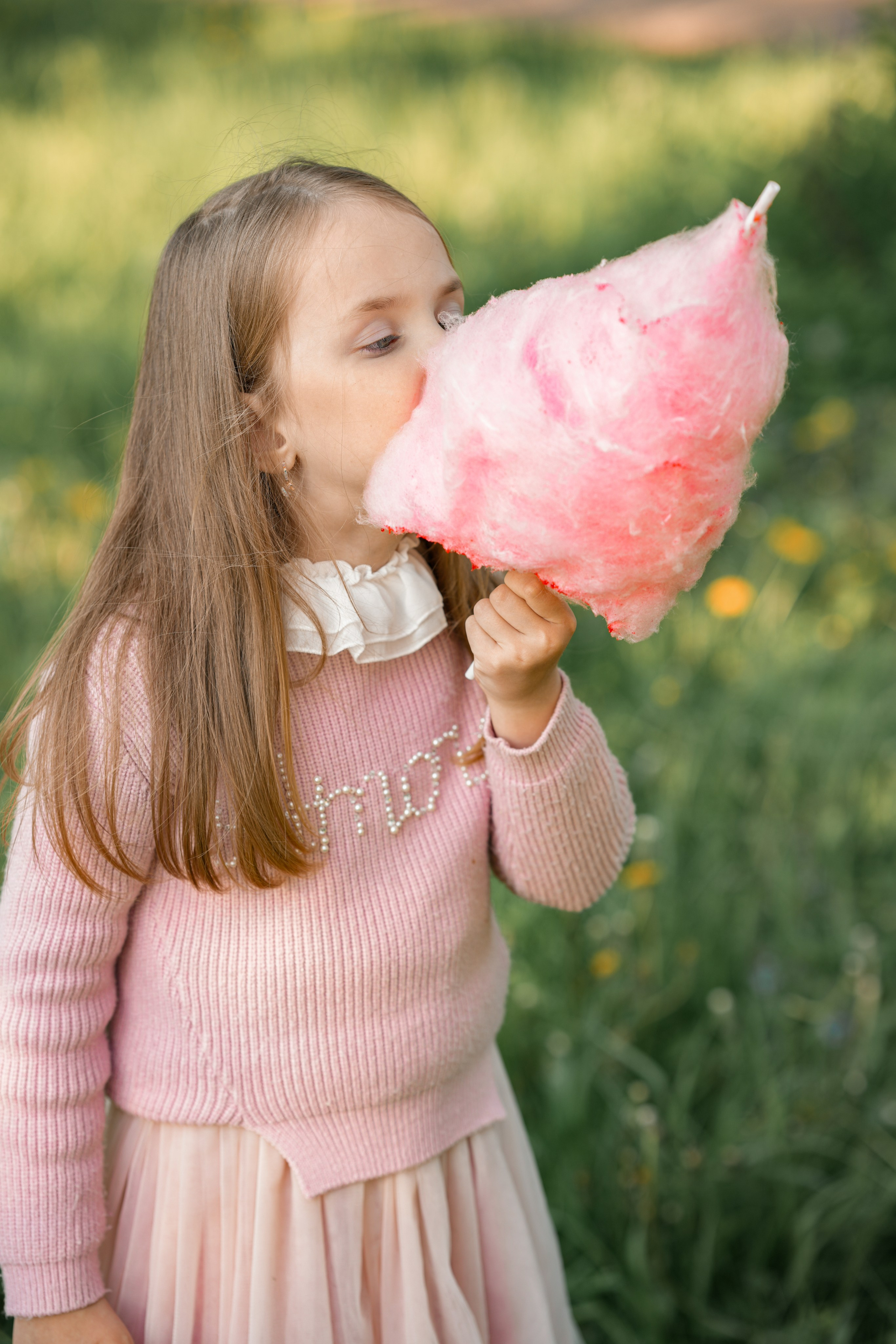 Ксюшенька в яблоневом саду. Семейный и портретный фотограф в Санкт-Петербурге Татьяна Гримоть