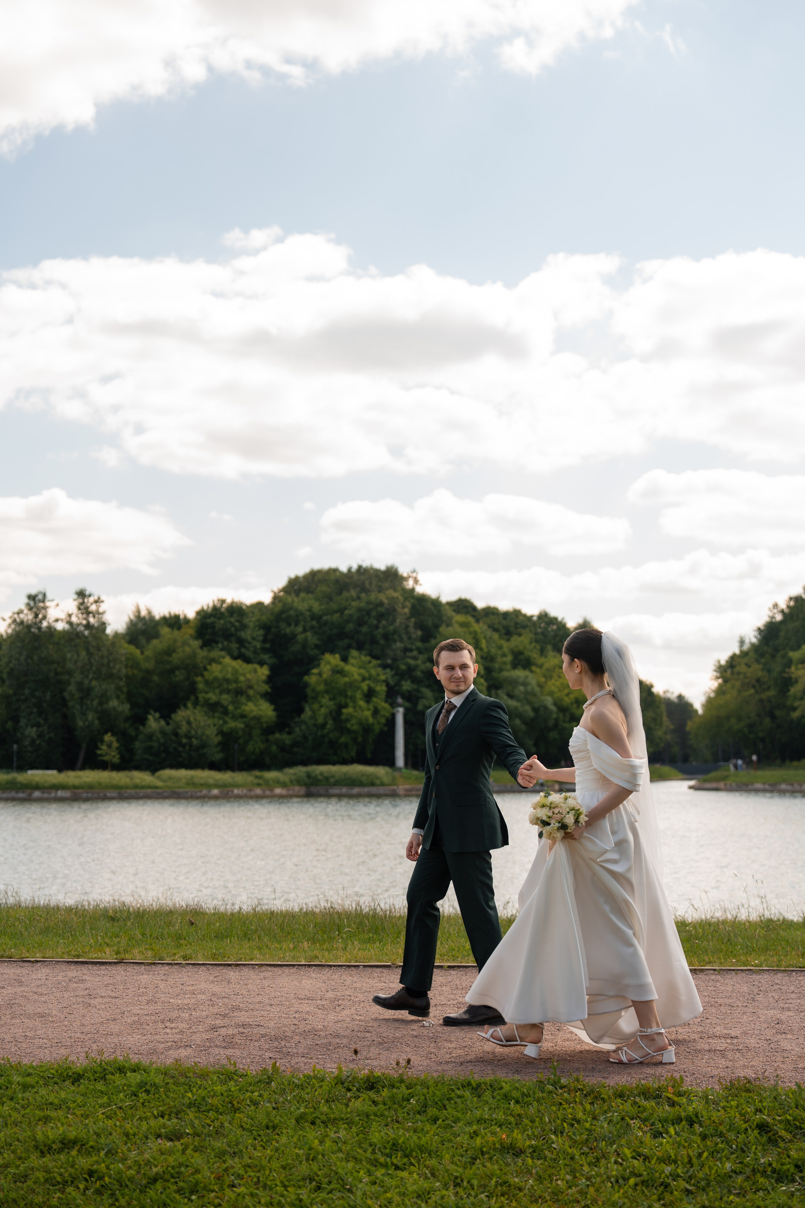 Влад и Илина в Кусково. Свадебный фотограф в Москве Анна Полушина