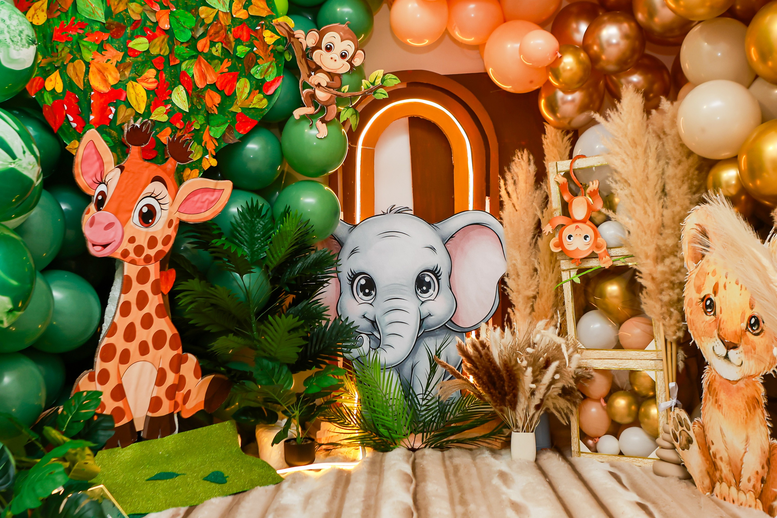 Фотозона Сафари. Детская фотостудия «Чудо малыш»