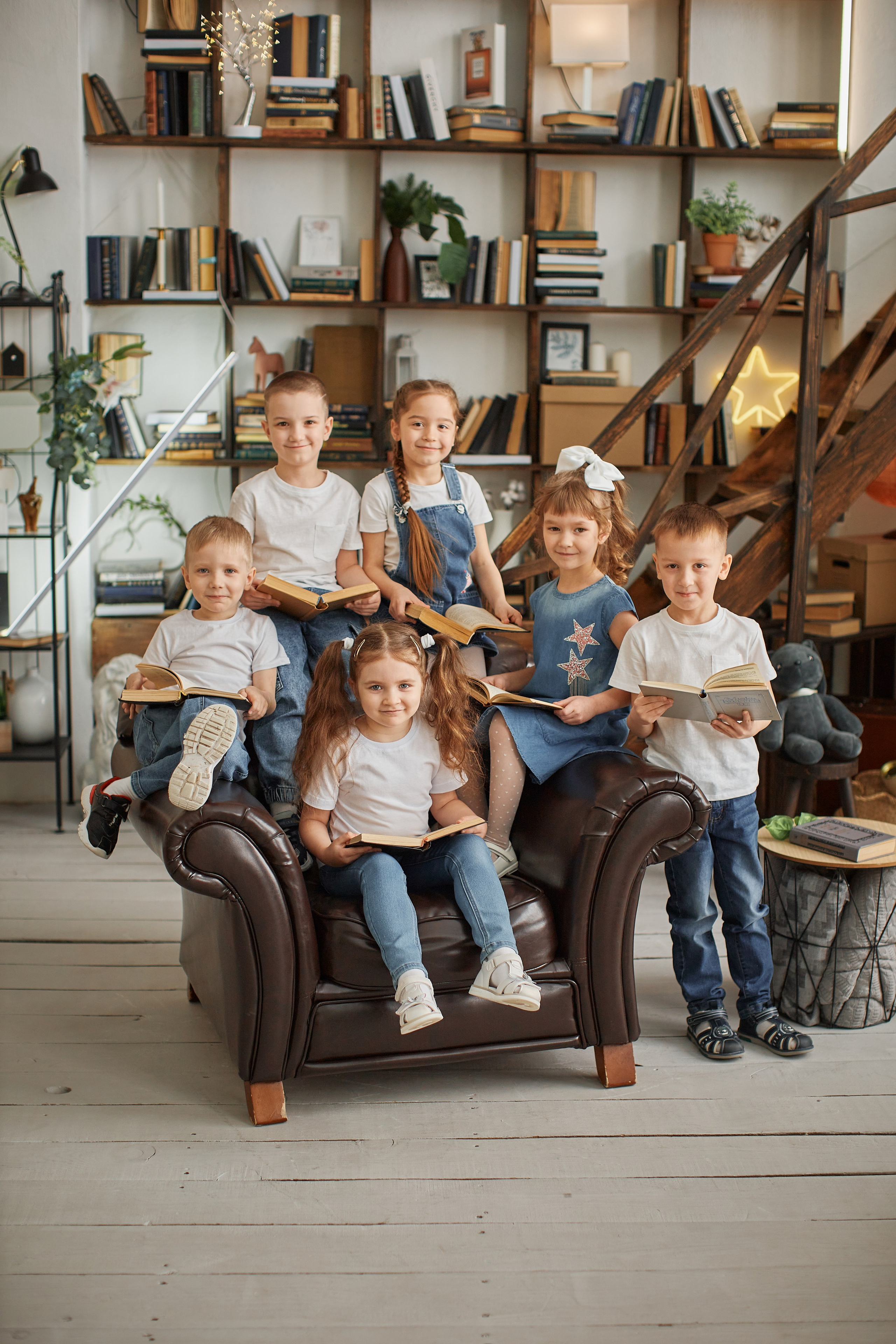 Групповые. Выпускные альбомы в городе Курган для всех