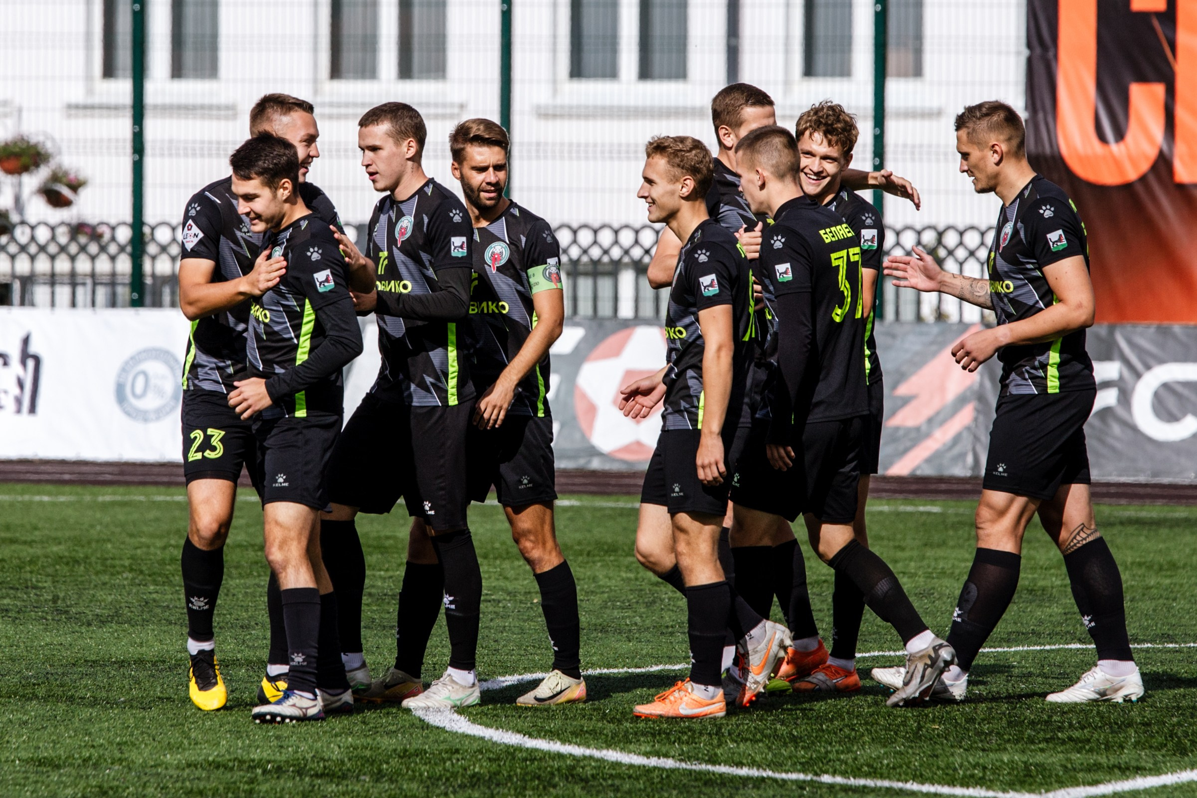 Первенство России по футболу LEON-Вторая лига Б | ФК Иркутск — Космос (Долгопрудный) | 14.09.25. Фотограф в Иркутске Евгения Айвазова