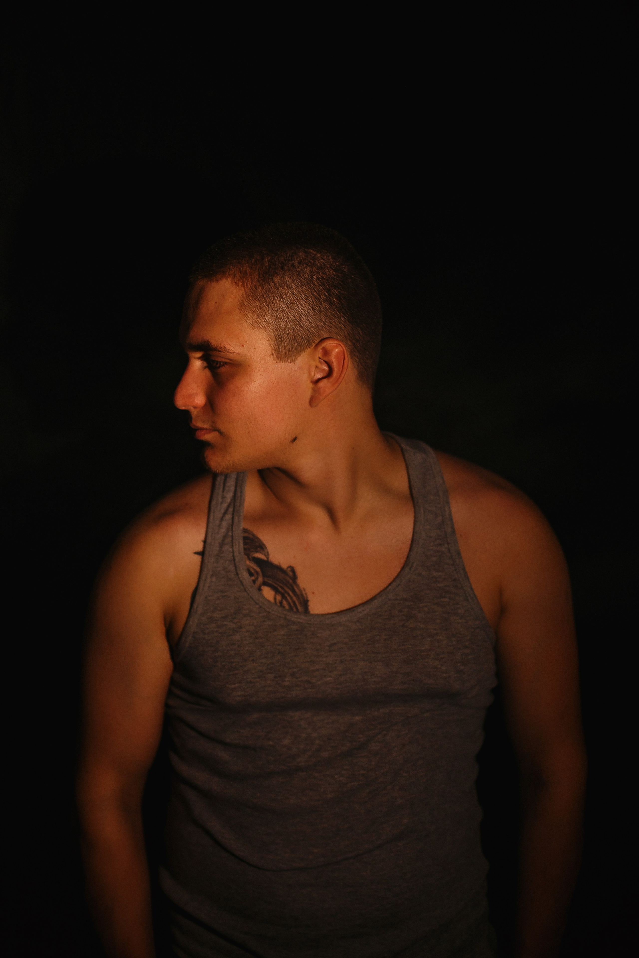 Съемка парня. Выпускные альбомы Искитим, Бердск и Новосибирск Крюкова Елена