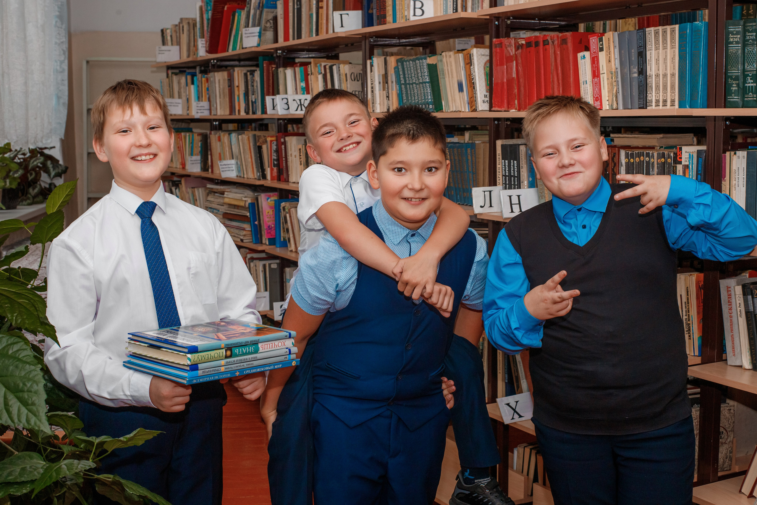 Портфолио 4-е классы. БумальБум Выпускные альбомы