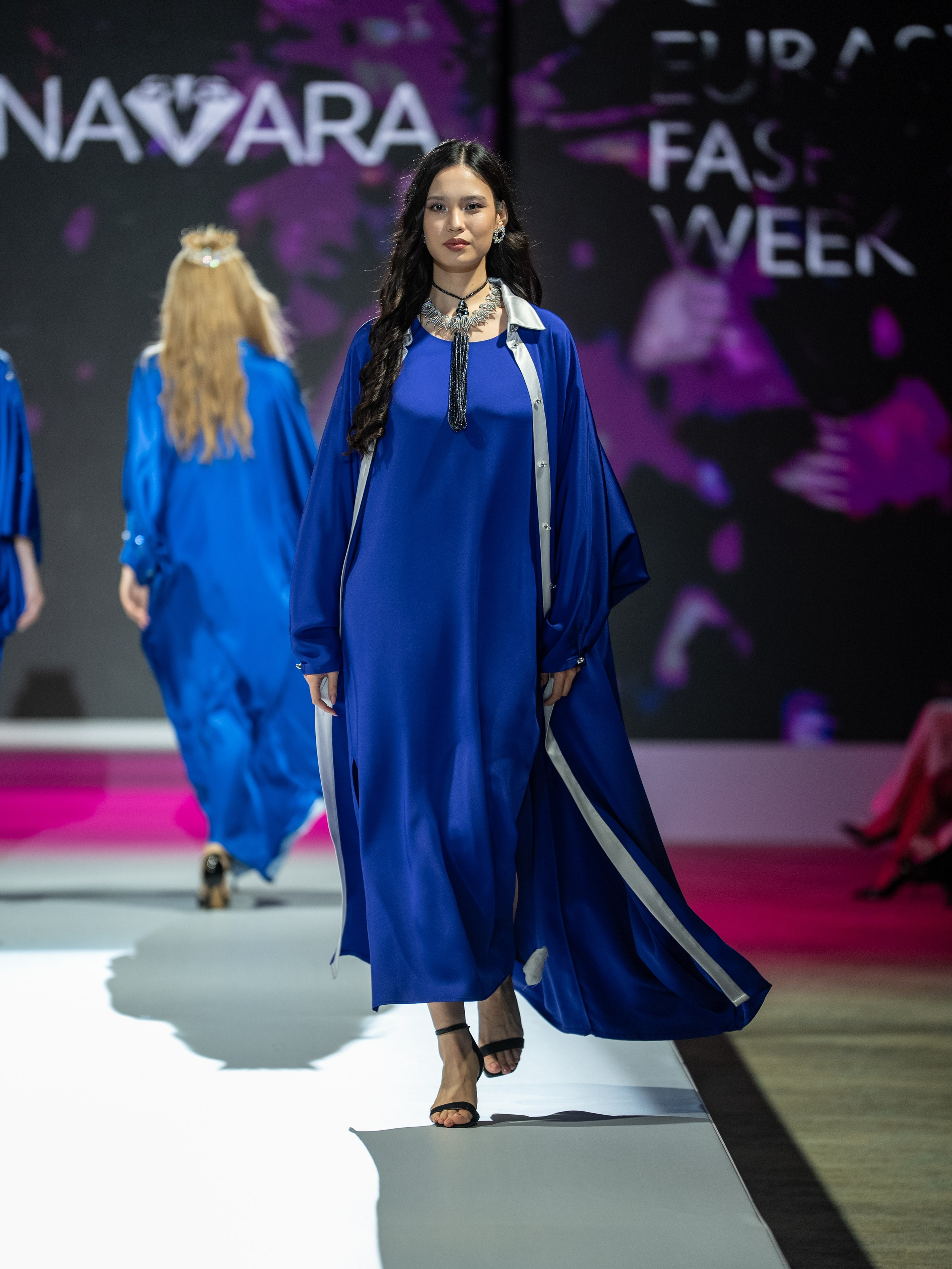 Eurasia Fashion Week Minavara. Сайт Алматинского НЮ АРТ, будуар и фэшн фотографа Дениса Карпенко