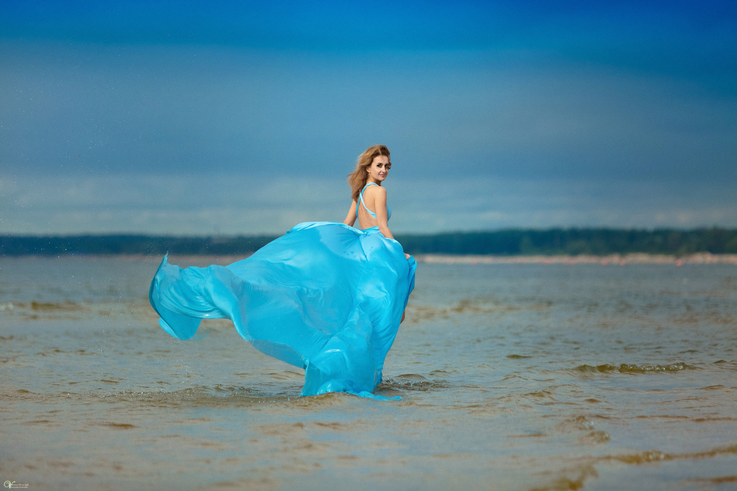 Оля и залив. Фотограф женский и мужской портрет Санкт-Петербург