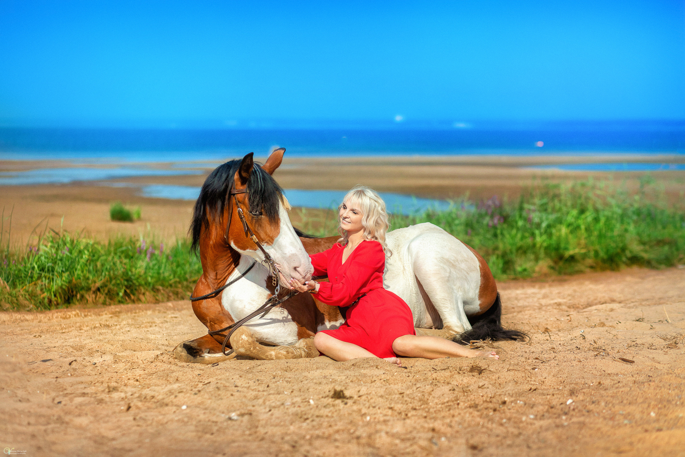 Лила и Лола в красном. Фотограф женский и мужской портрет Санкт-Петербург