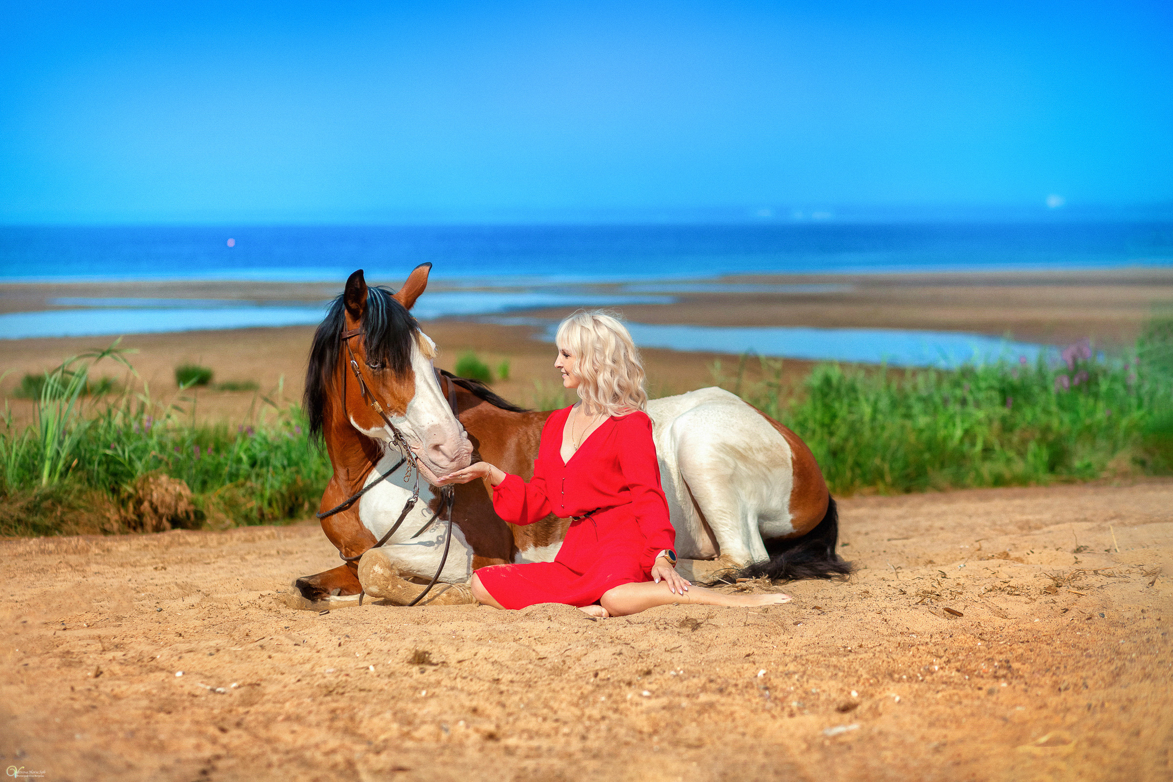 Лила и Лола в красном. Фотограф женский и мужской портрет Санкт-Петербург