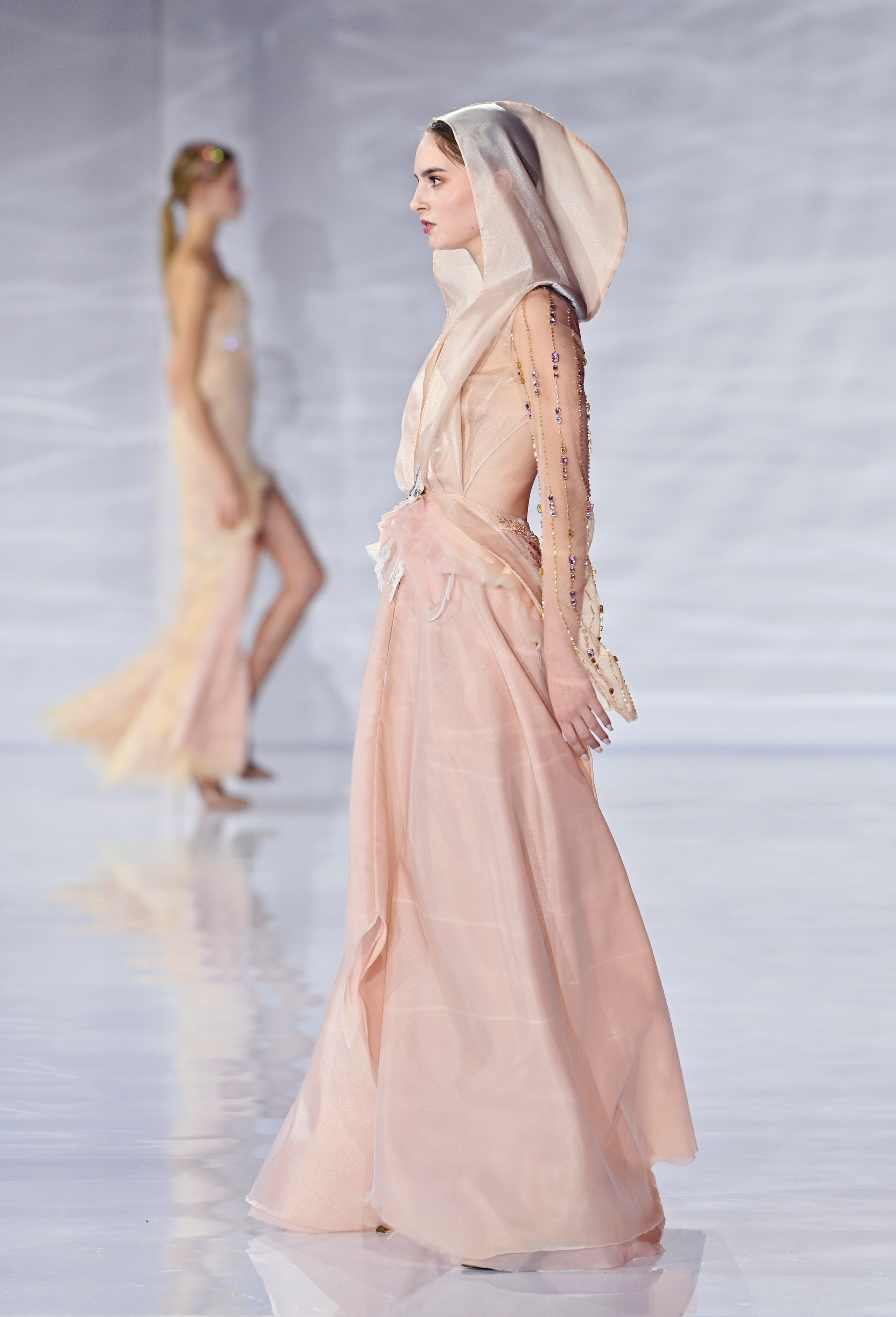 ART | FASHION | PODIUMS |SHOW