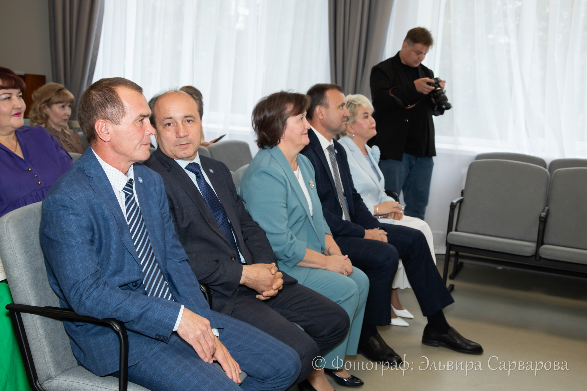 Вручение аттестатов 11 класс. Репортажный Фотограф